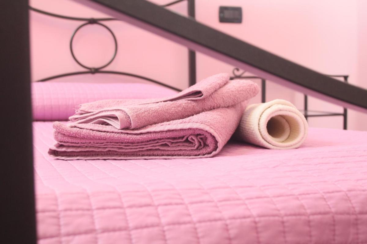 Double or Twin Room with View and Shared Bathroom