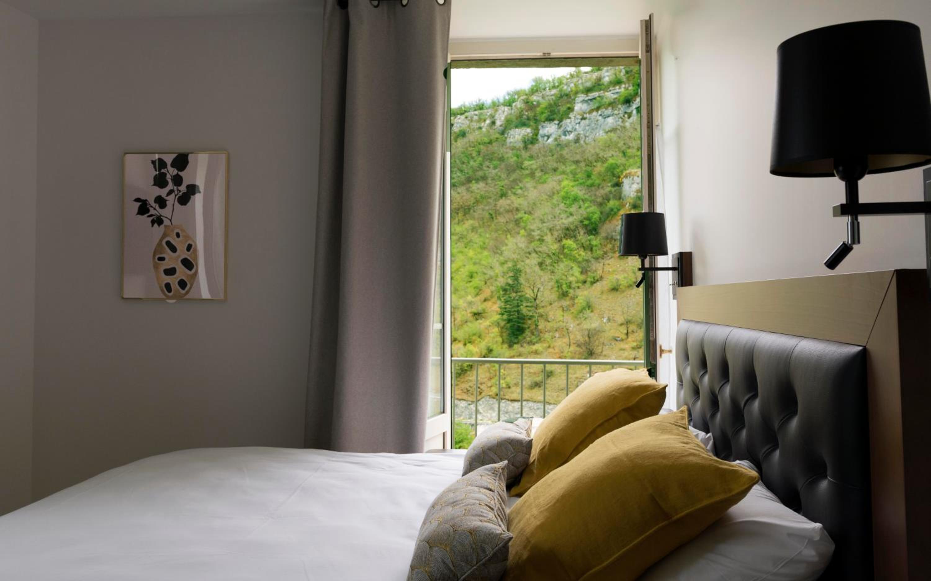 Superior Room with Valley View photo 1