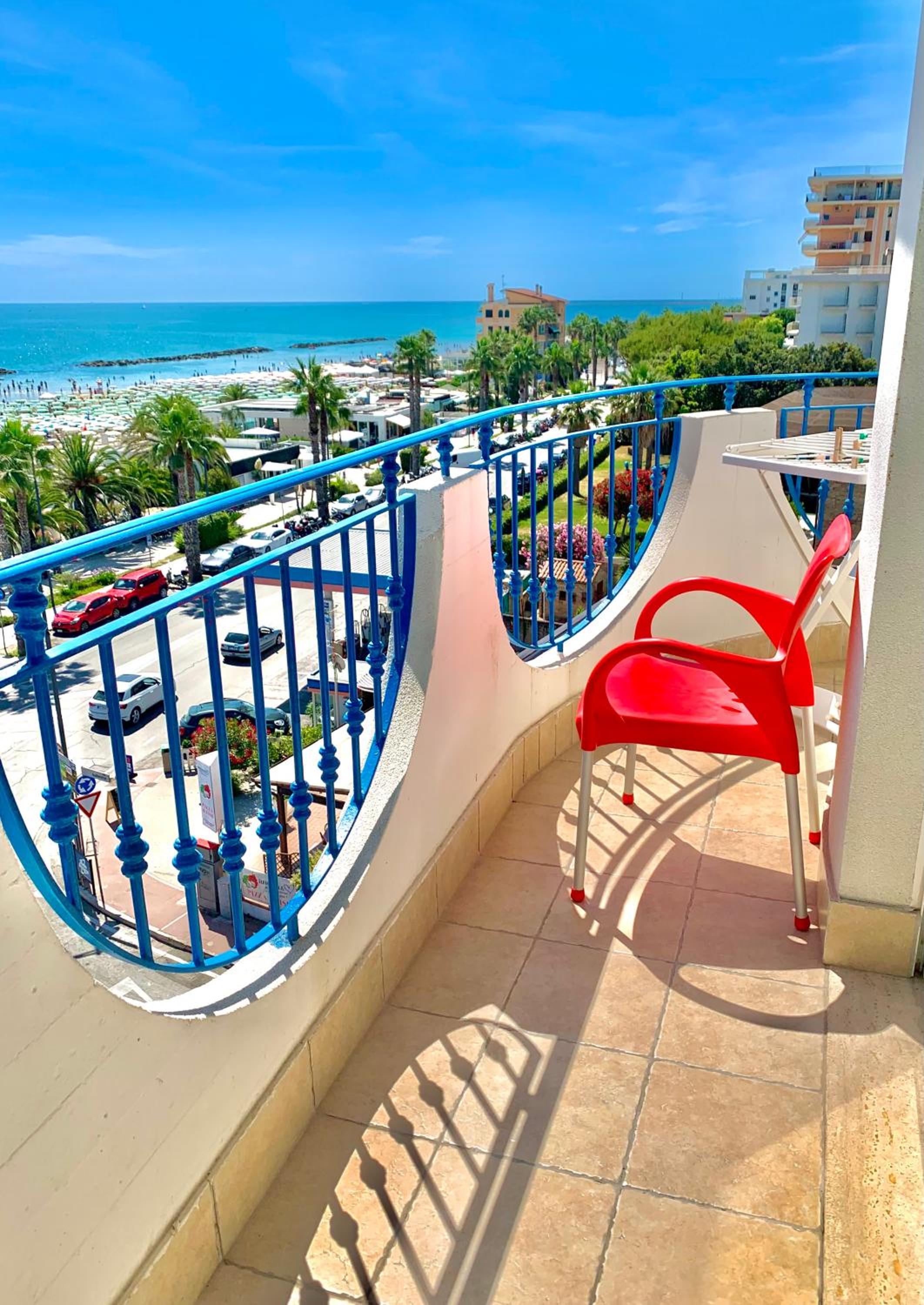 Deluxe Triple Room with Sea View photo 2