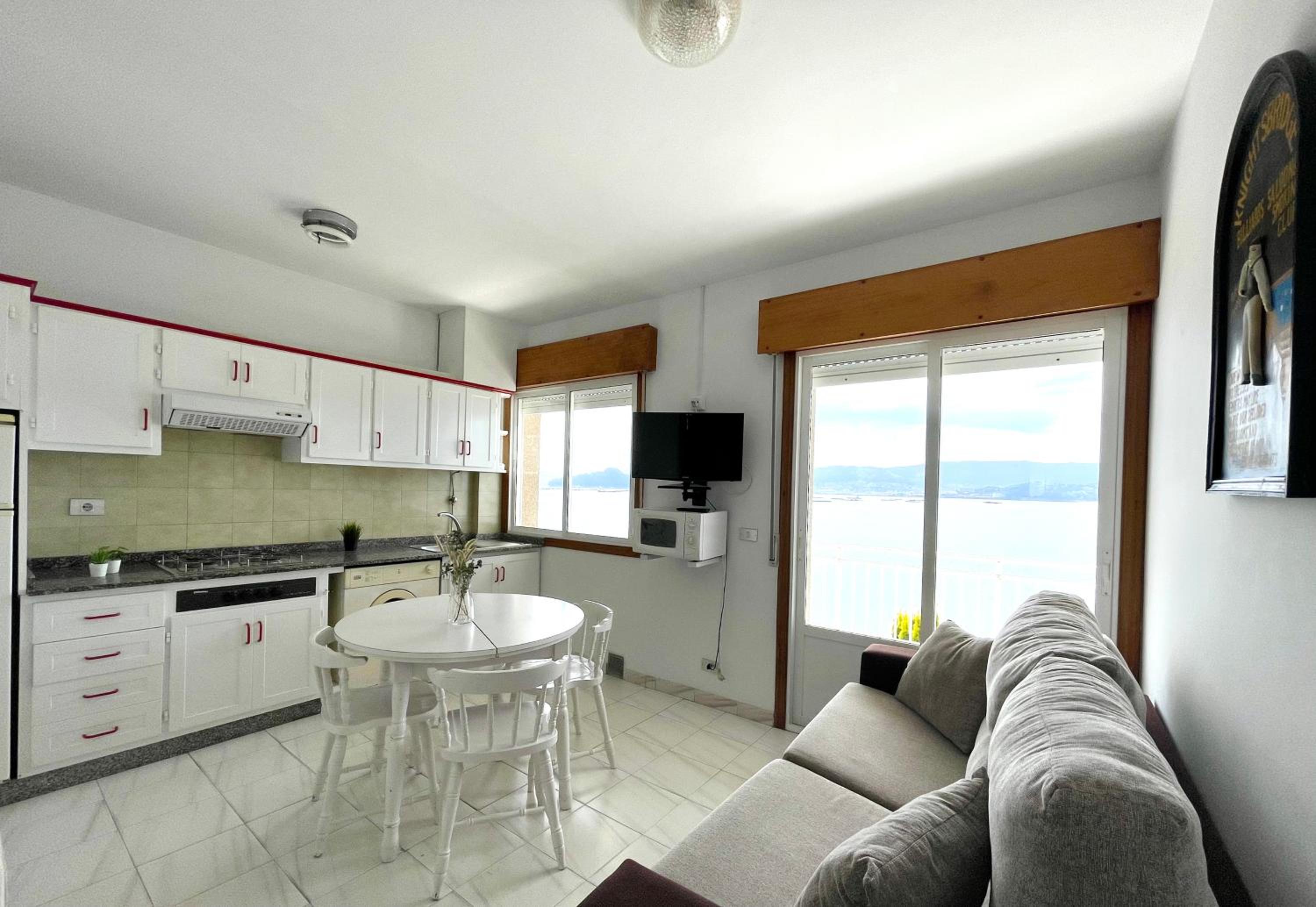 Apartment with Sea View photo 2