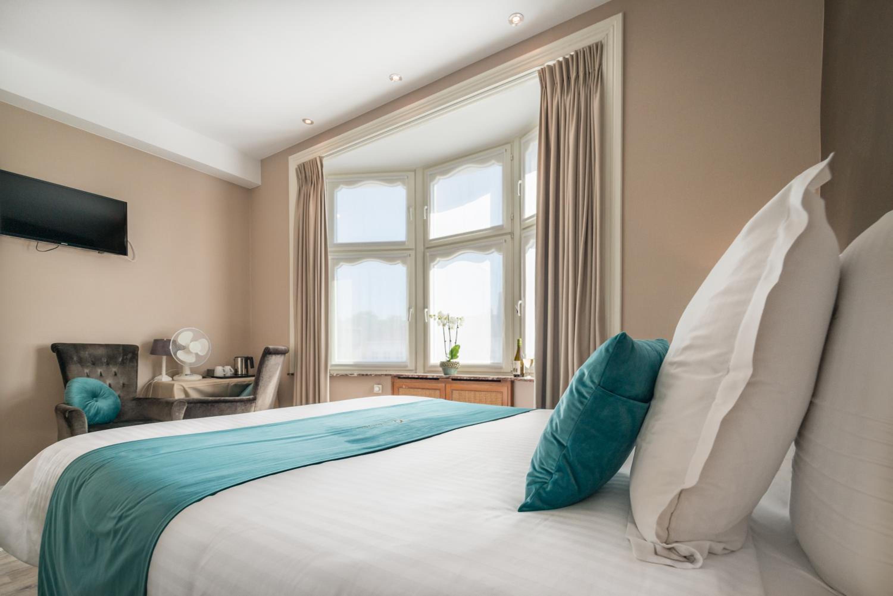 Double Room - Photo 21