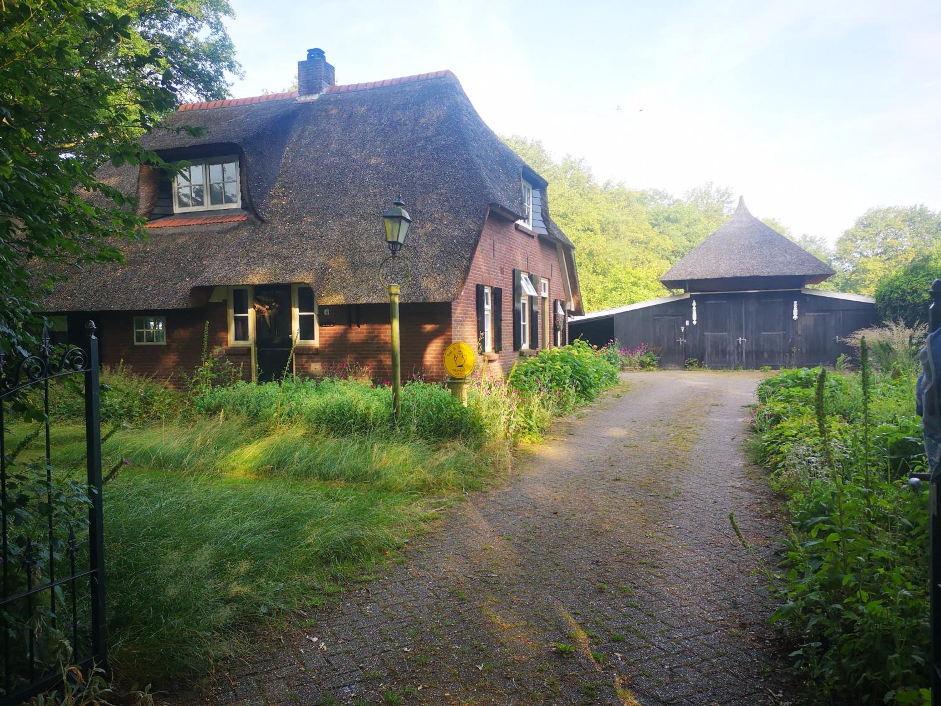 One-Bedroom Chalet - Photo 7