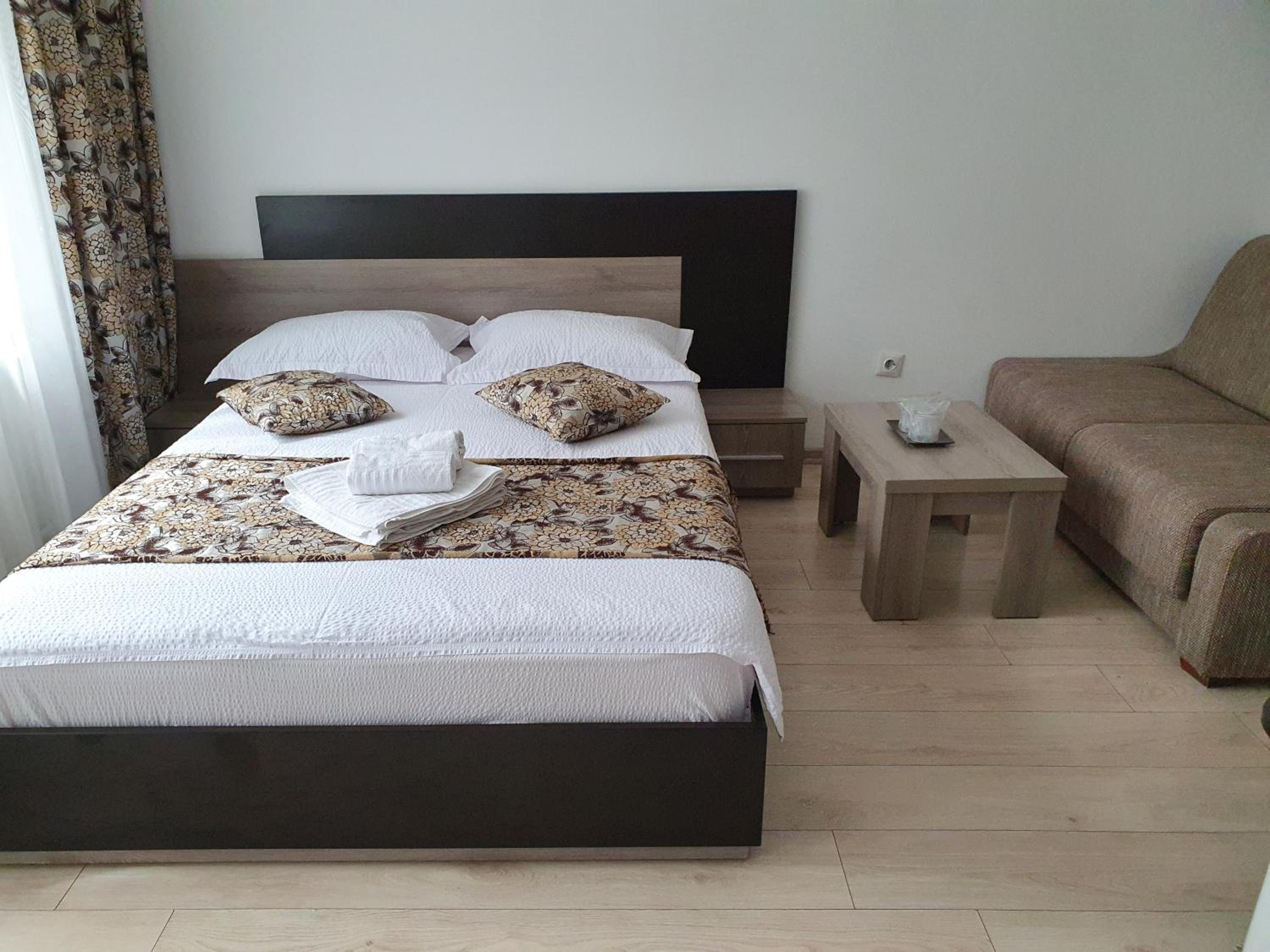 Standard Double Room photo 3