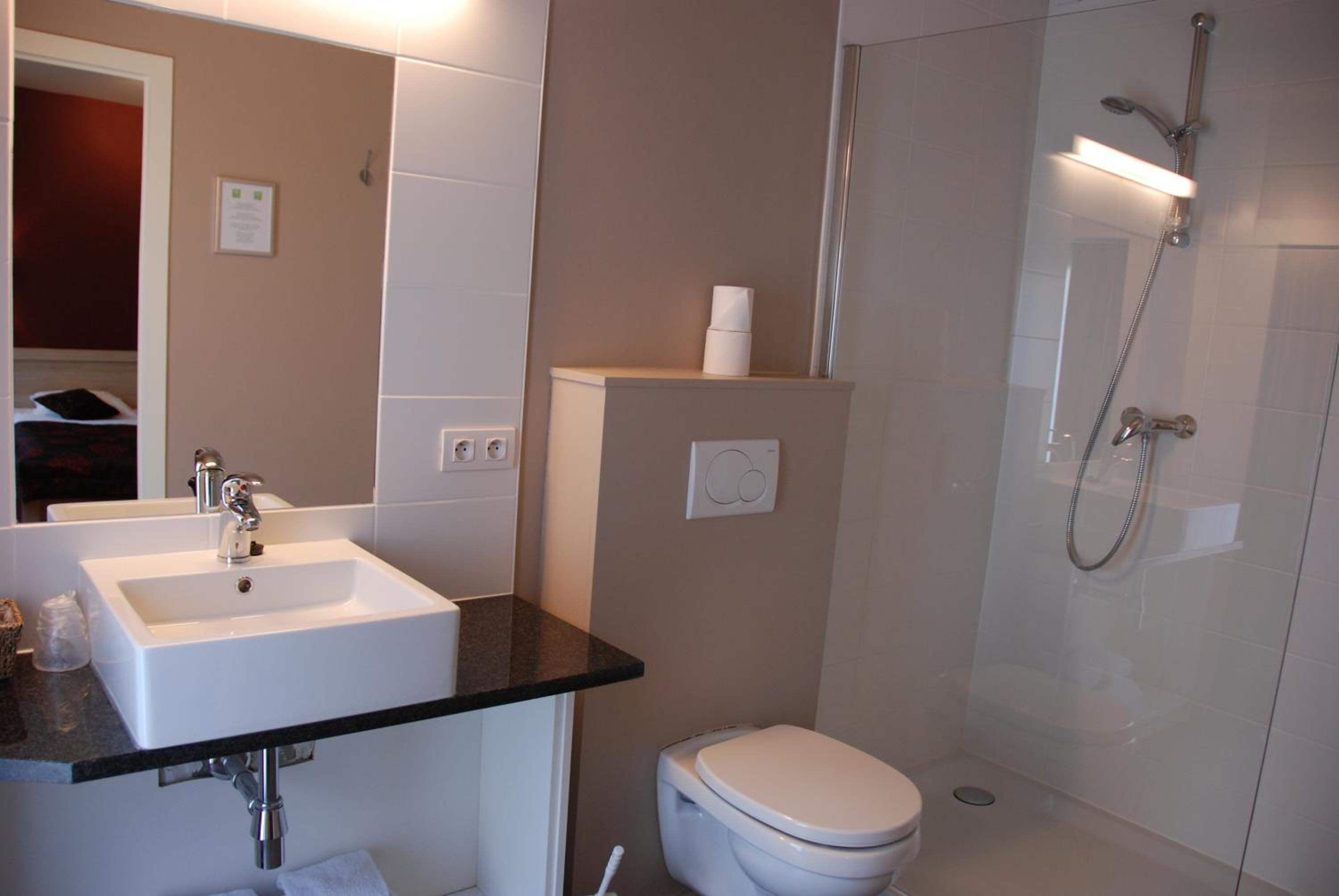 Double Room - Photo 13
