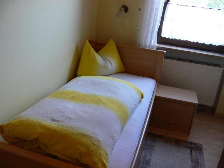 Single Room photo 2