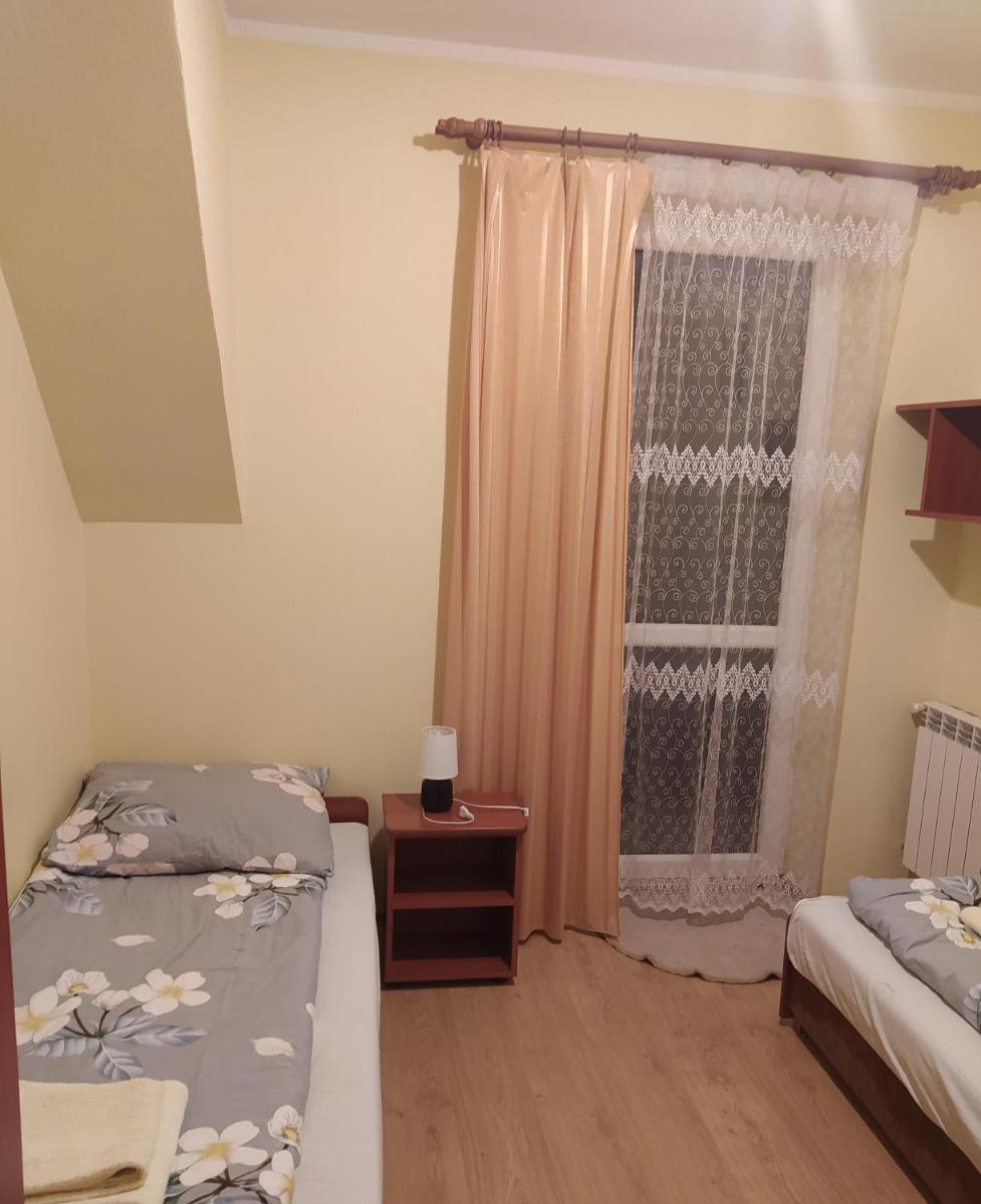Small Twin Room photo 3