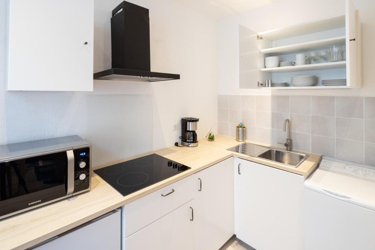 One-Bedroom Apartment - Photo 1