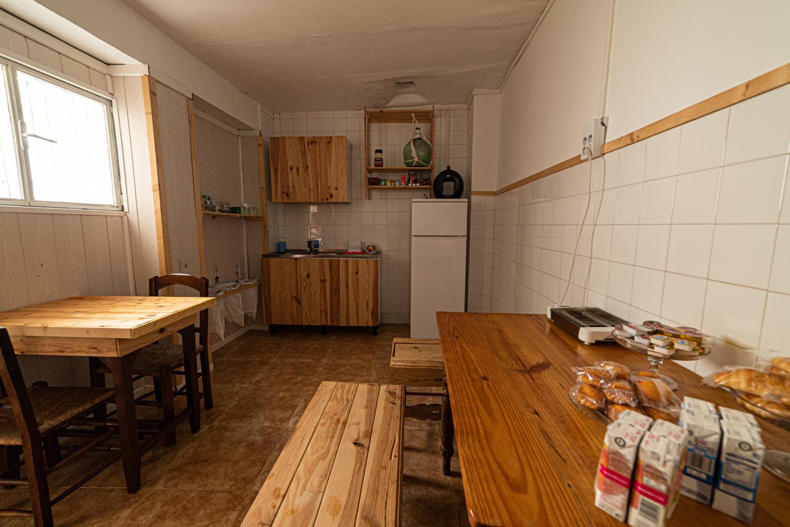 Family Room - Photo 2