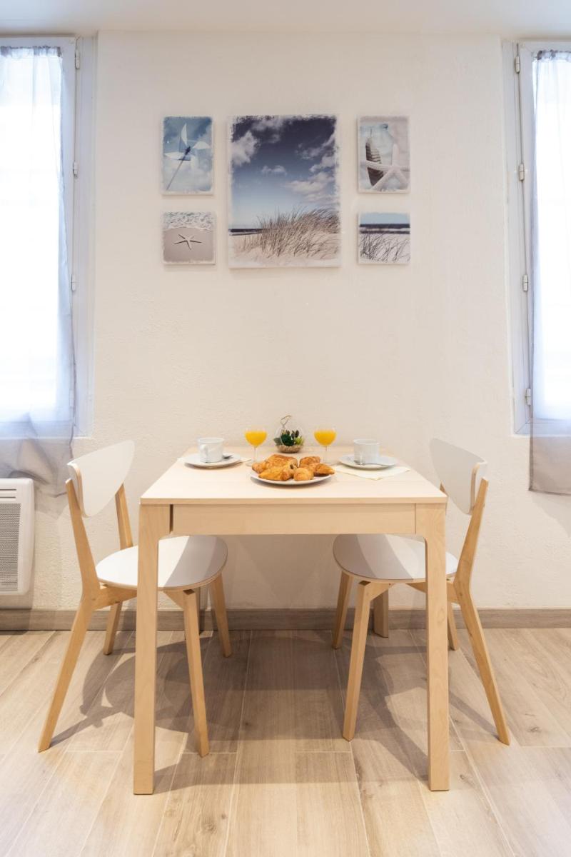 One-Bedroom Apartment - Photo 14