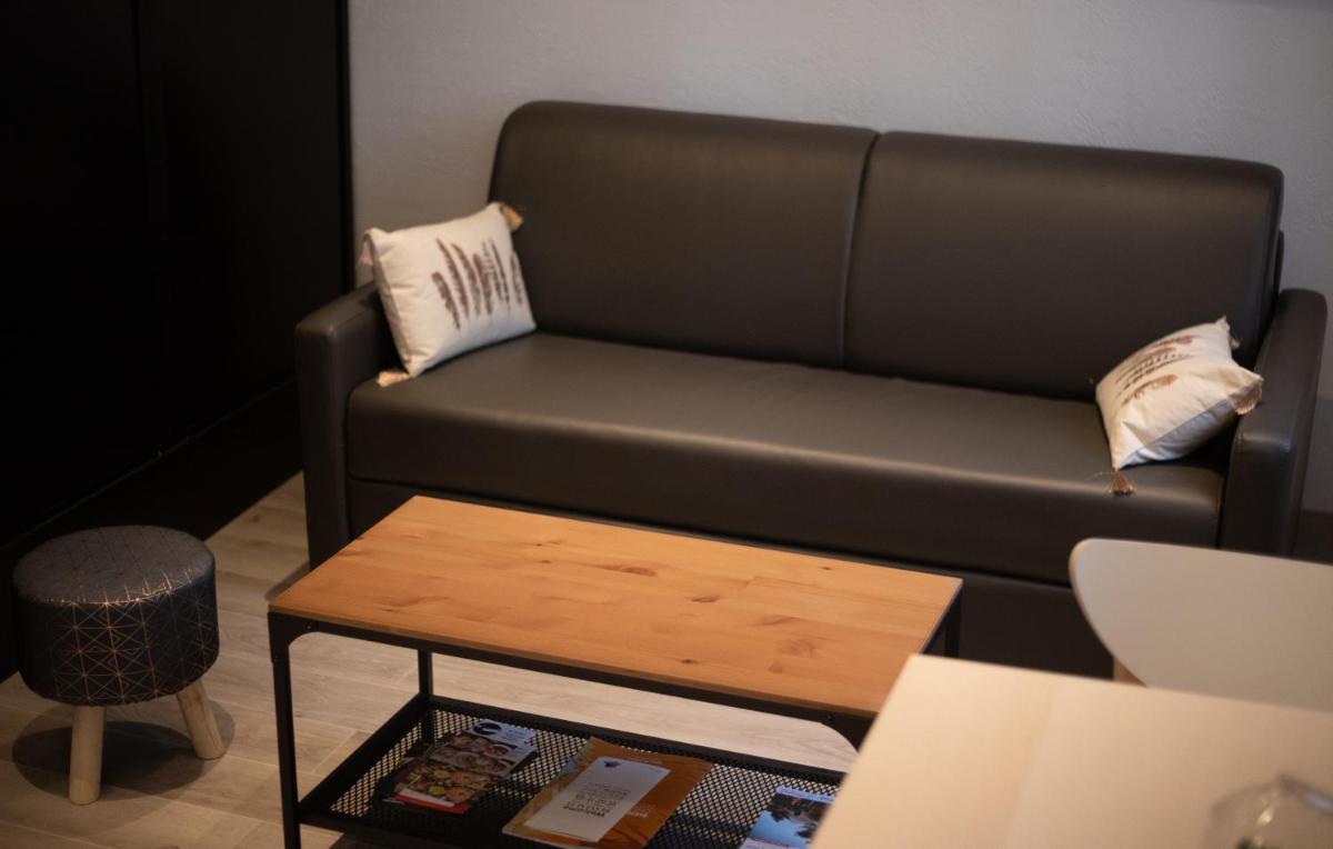 One-Bedroom Apartment - Photo 18