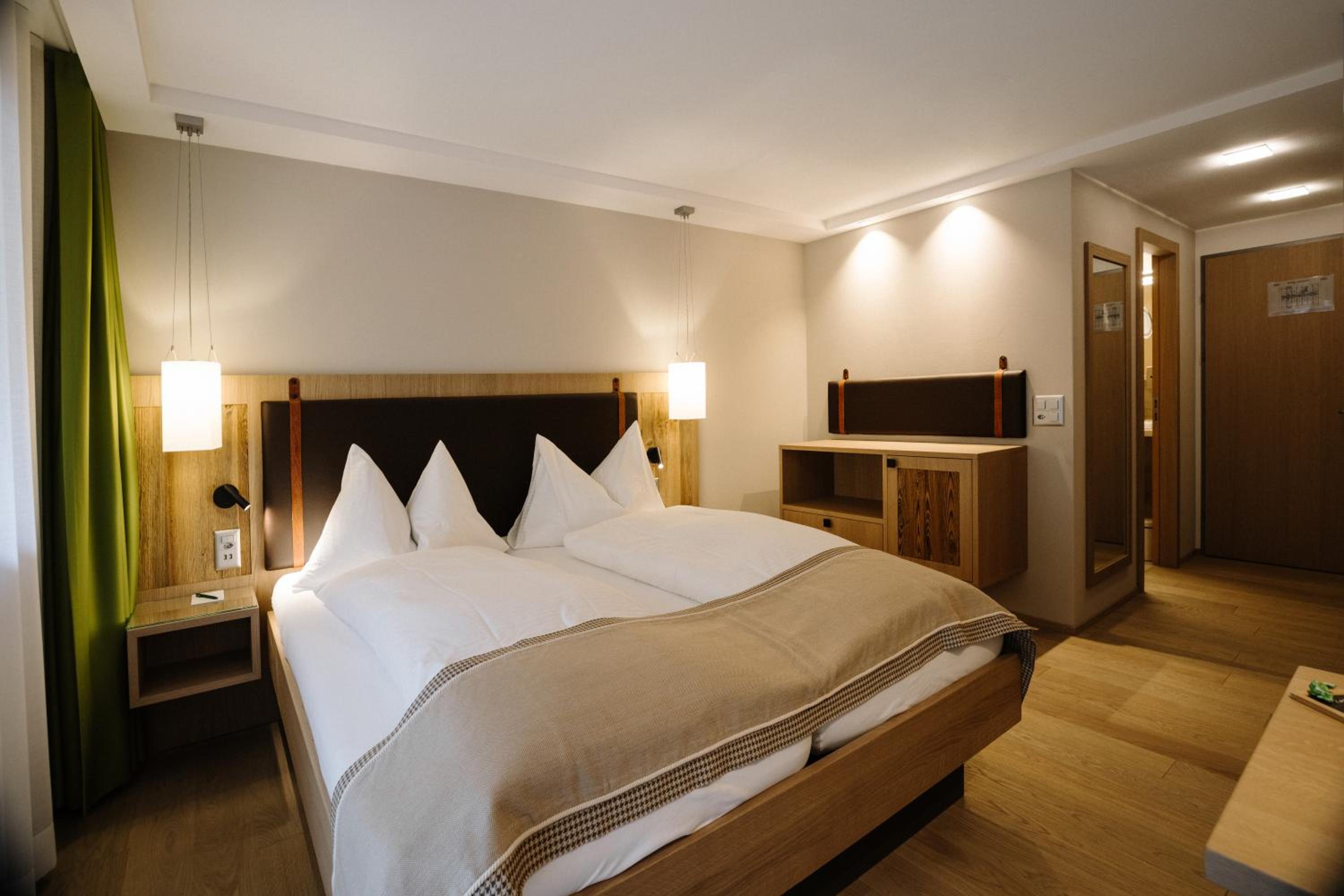 Double or Twin Room - Photo 2