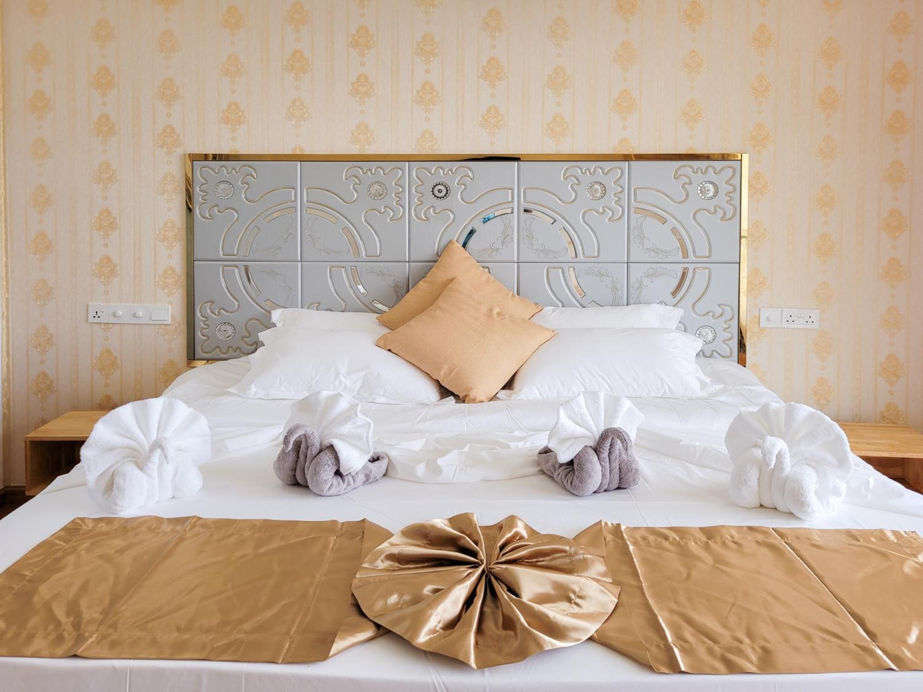 Superior Double or Twin Room with Garden View photo 3