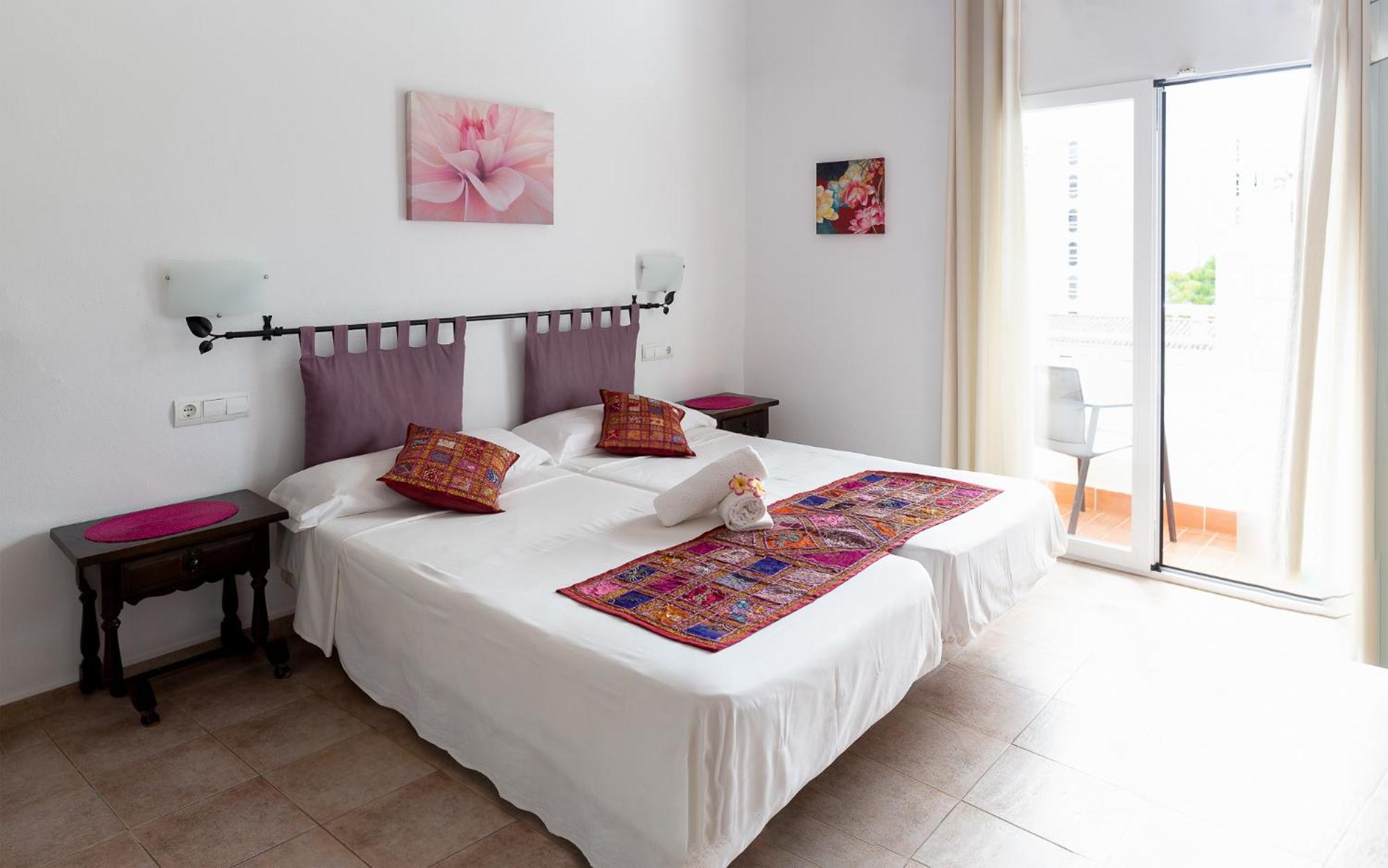Double or Twin Room photo 3