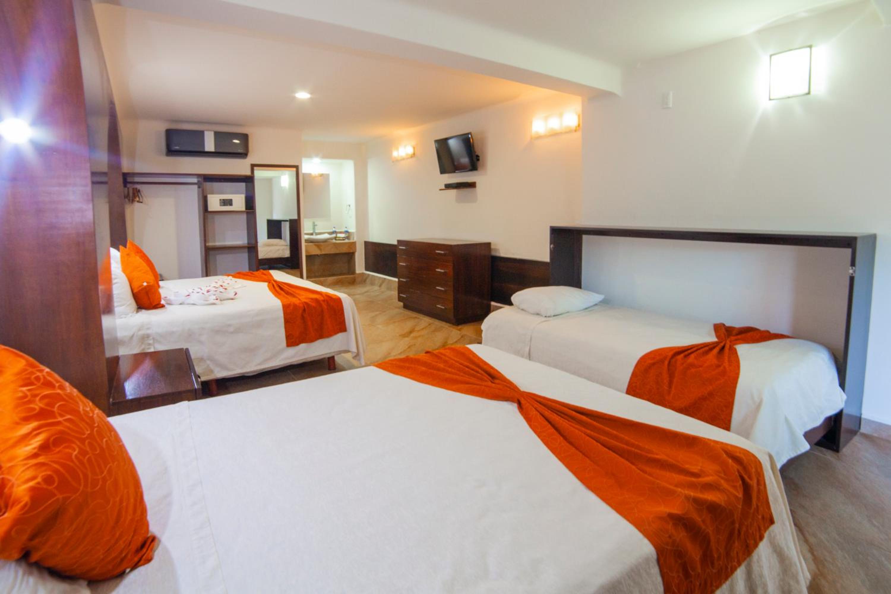 Triple Room with Private Bathroom