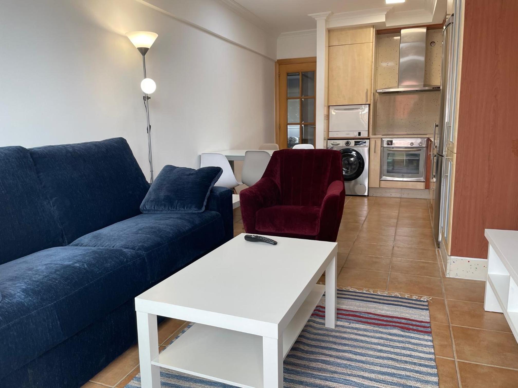 Apartment with Terrace - Photo 14
