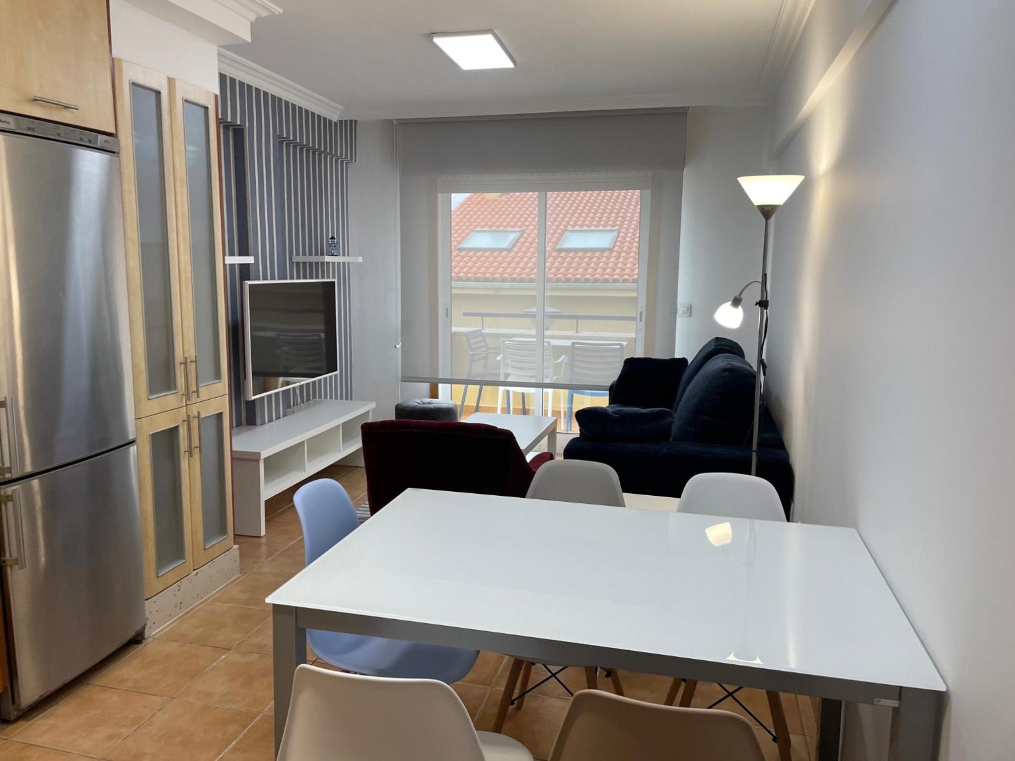Apartment with Terrace - Photo 18
