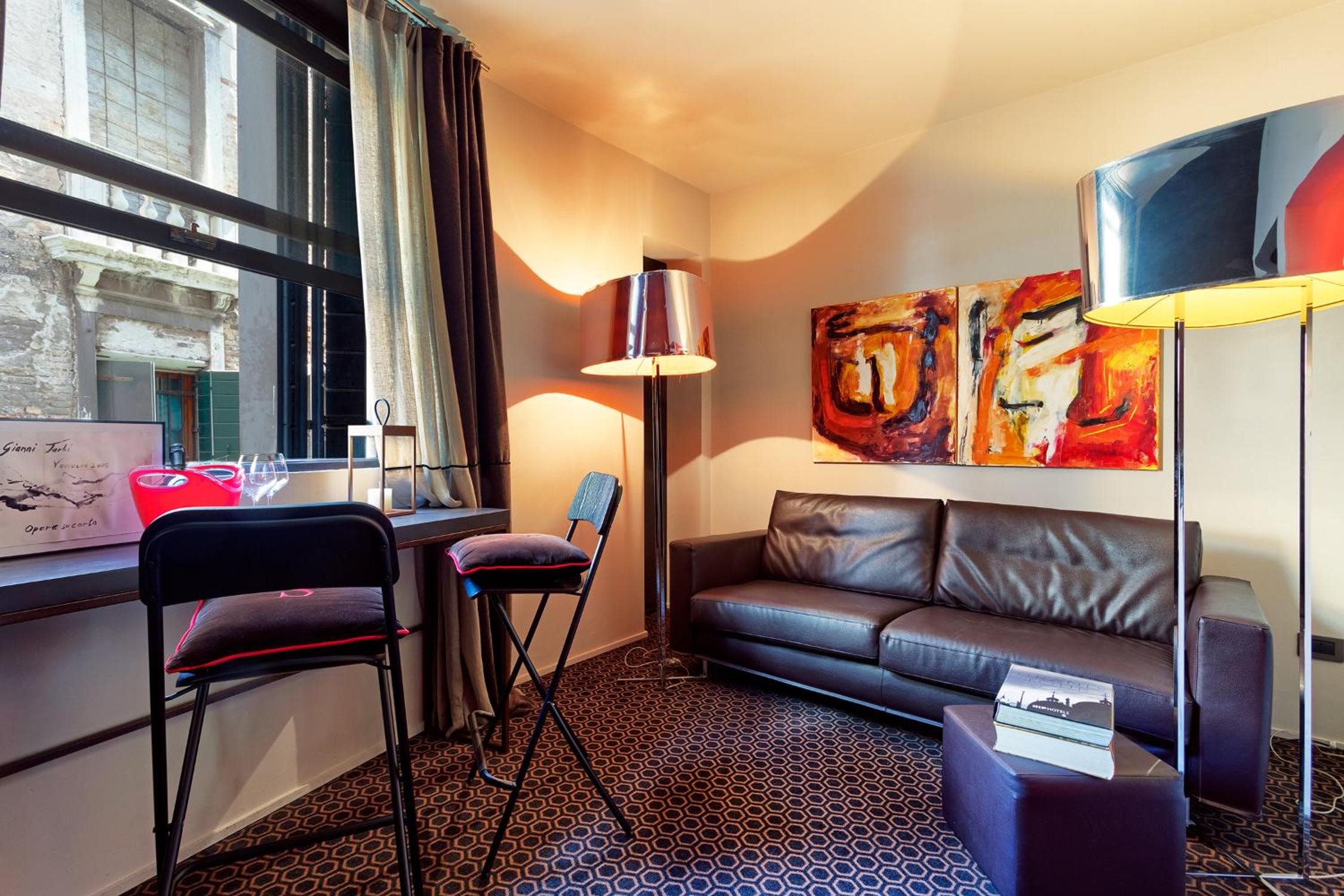 Deluxe Apartment photo 2