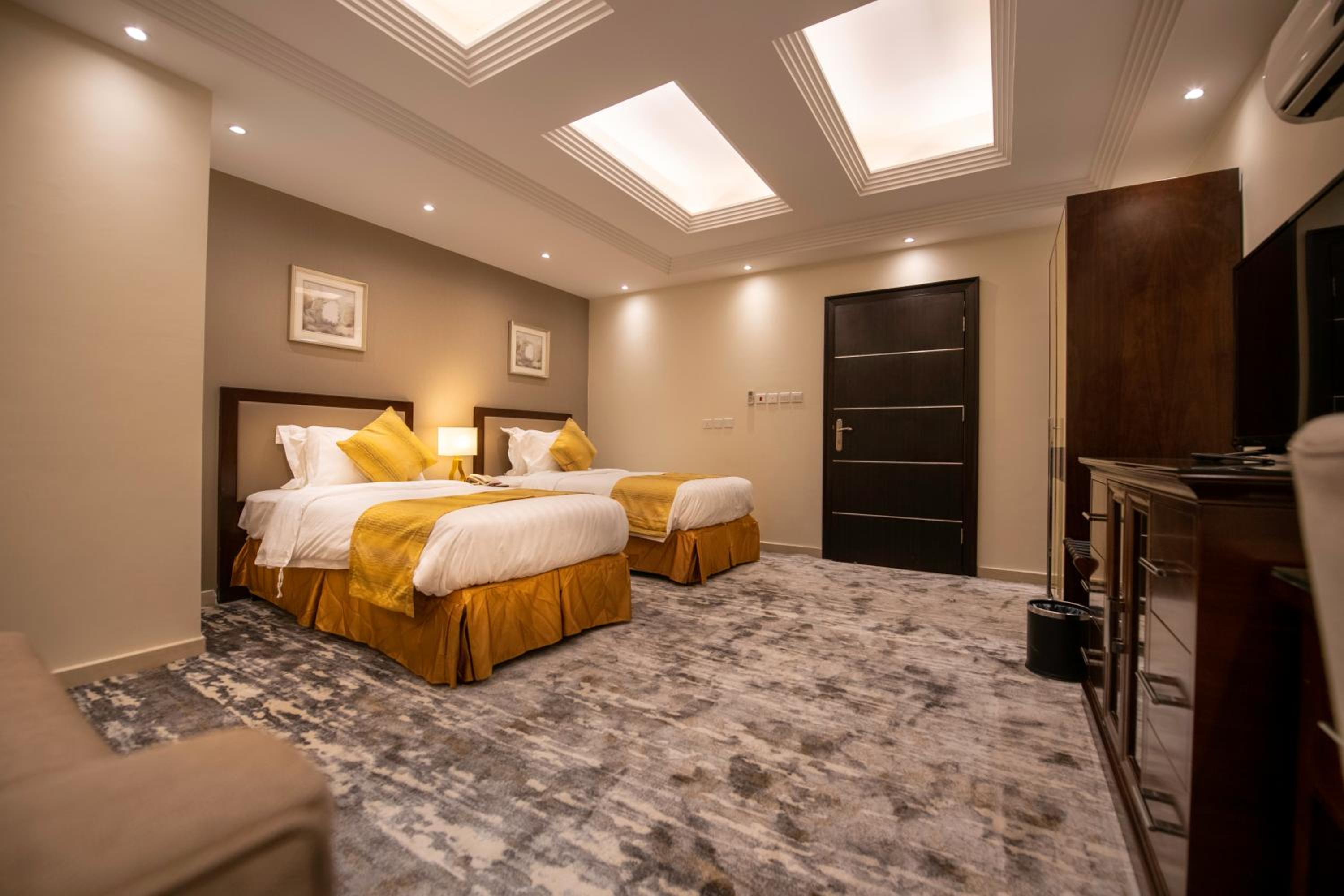 Superior Twin Room photo 3