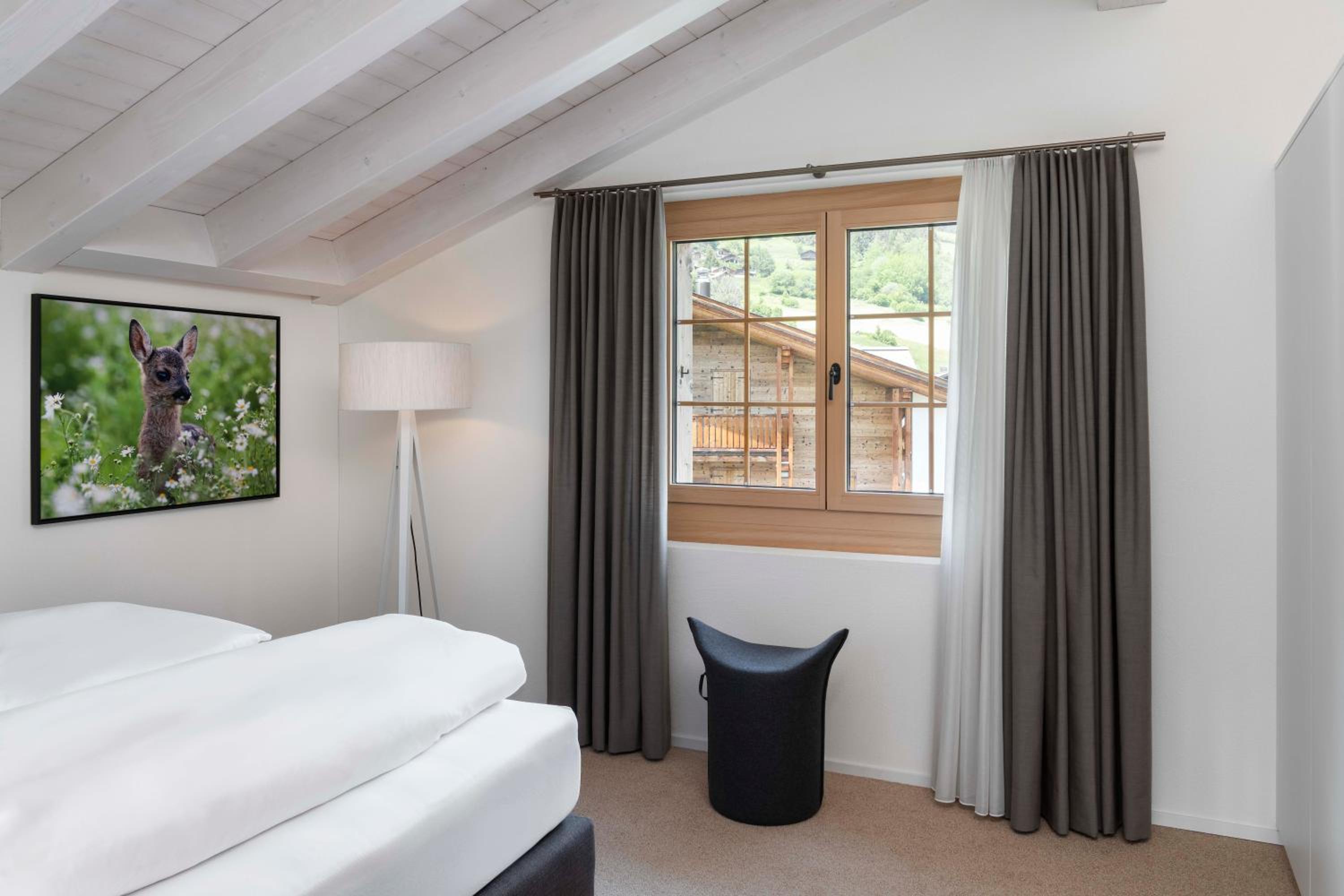 Two-Bedroom Suite - Photo 3