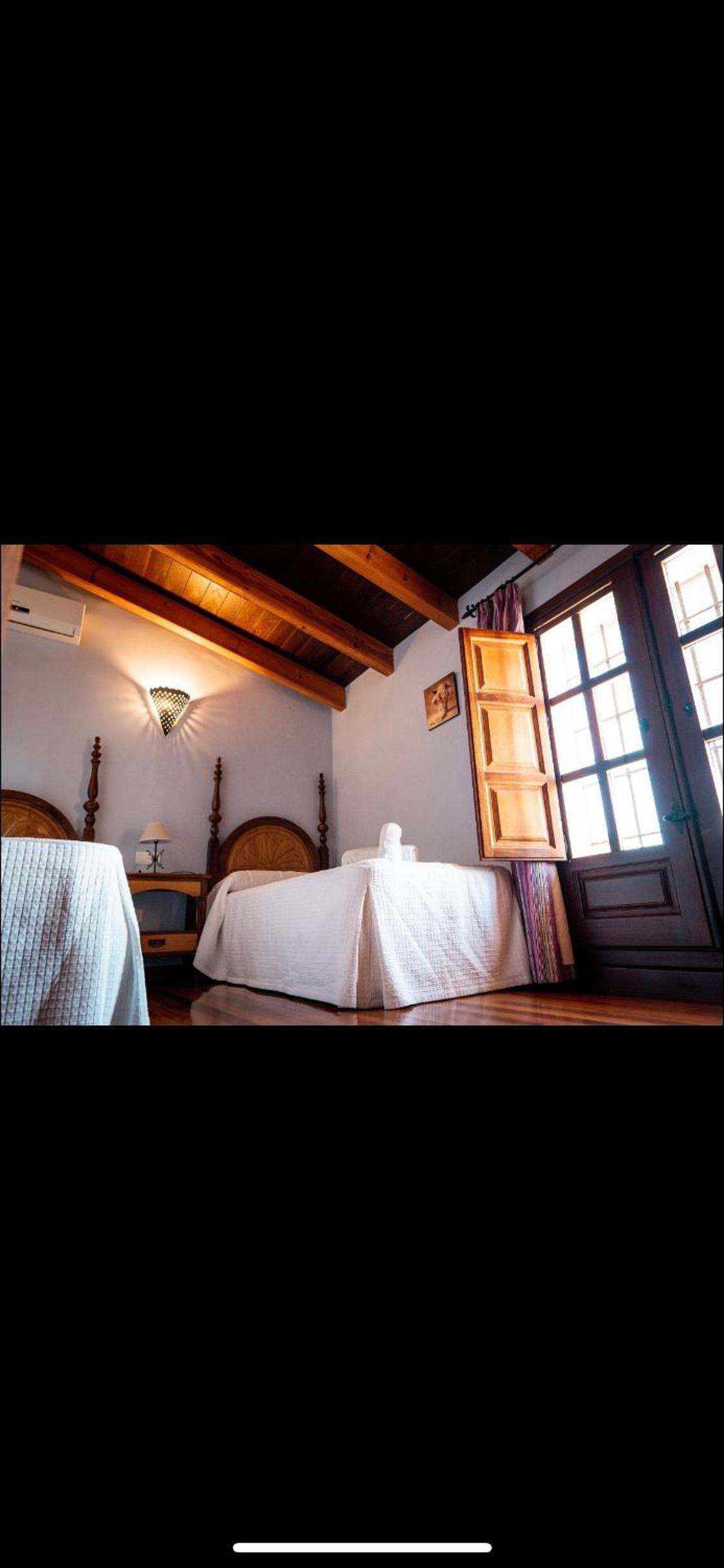 Apartment with Terrace - Photo 8