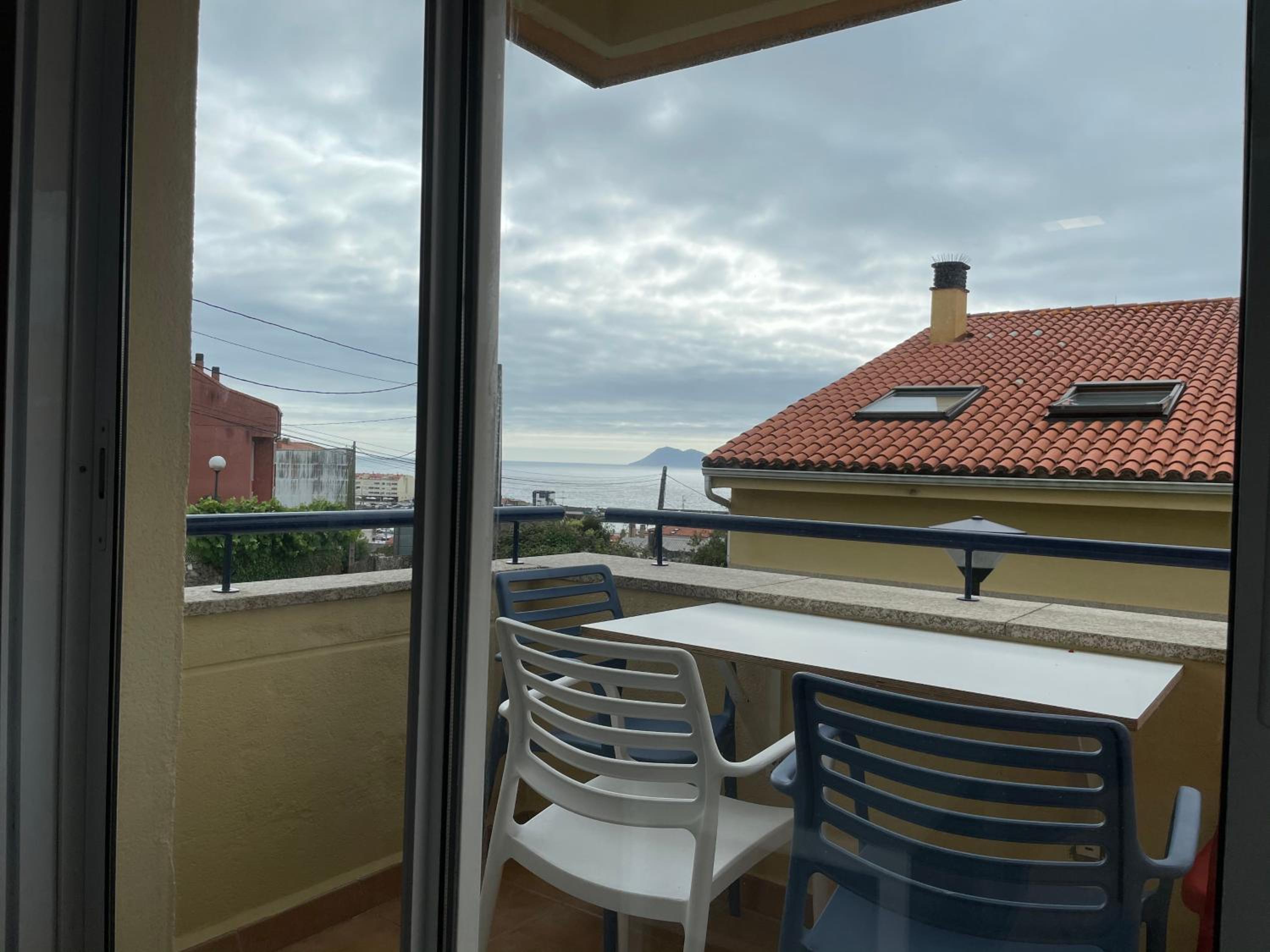 Apartment with Terrace - Photo 19