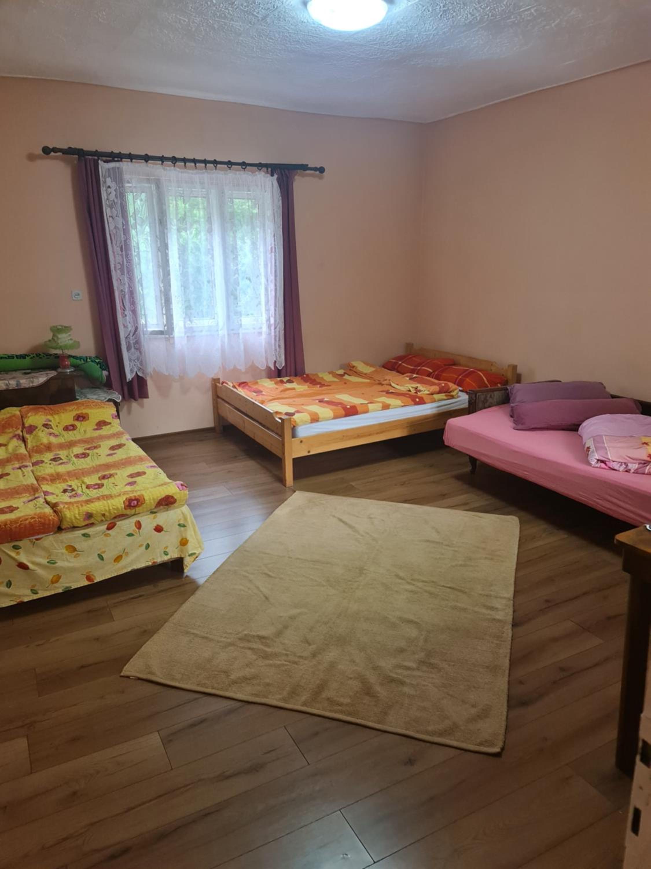 Two-Bedroom House - Photo 1