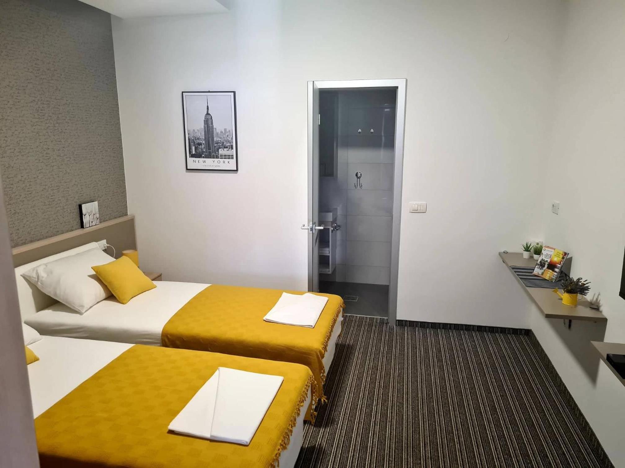 One-Bedroom Apartment - Photo 5