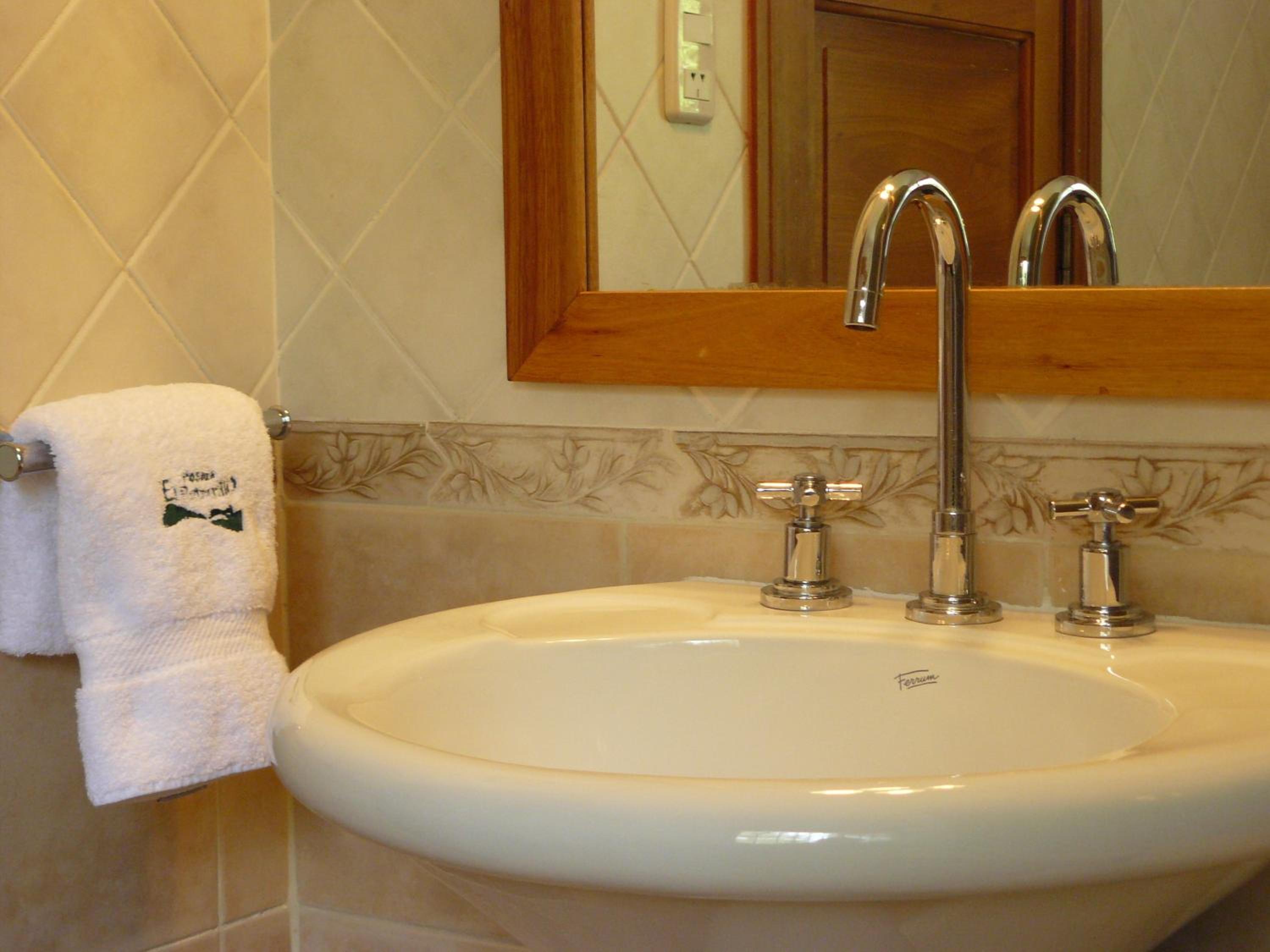 Superior Room with Spa Bath photo 3
