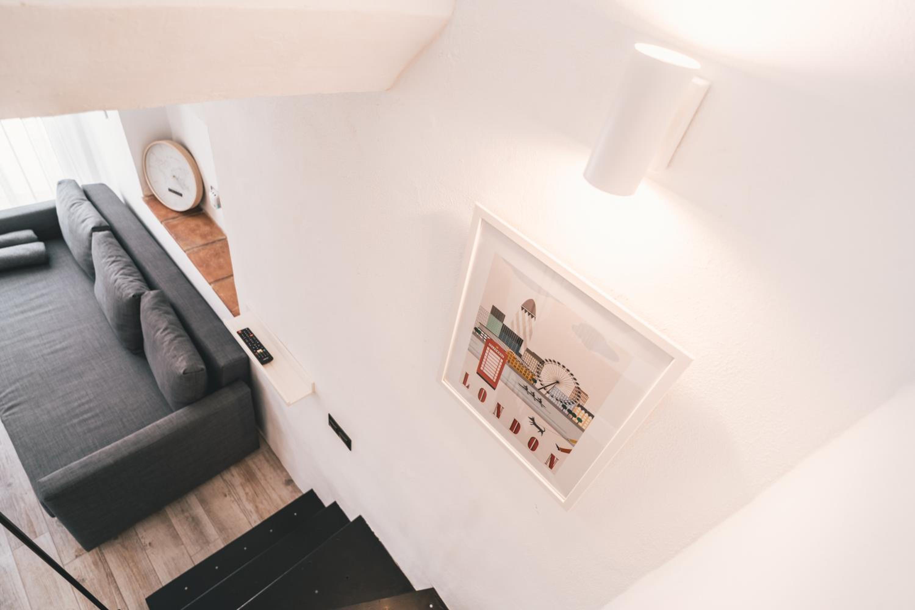 One-Bedroom Apartment - Photo 18