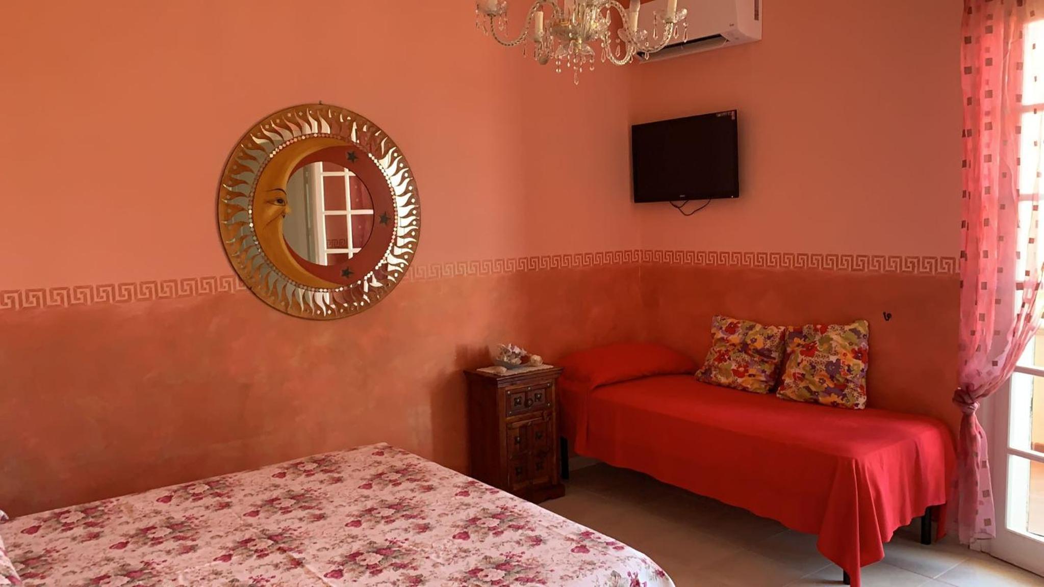 Standard Triple Room - Photo 2