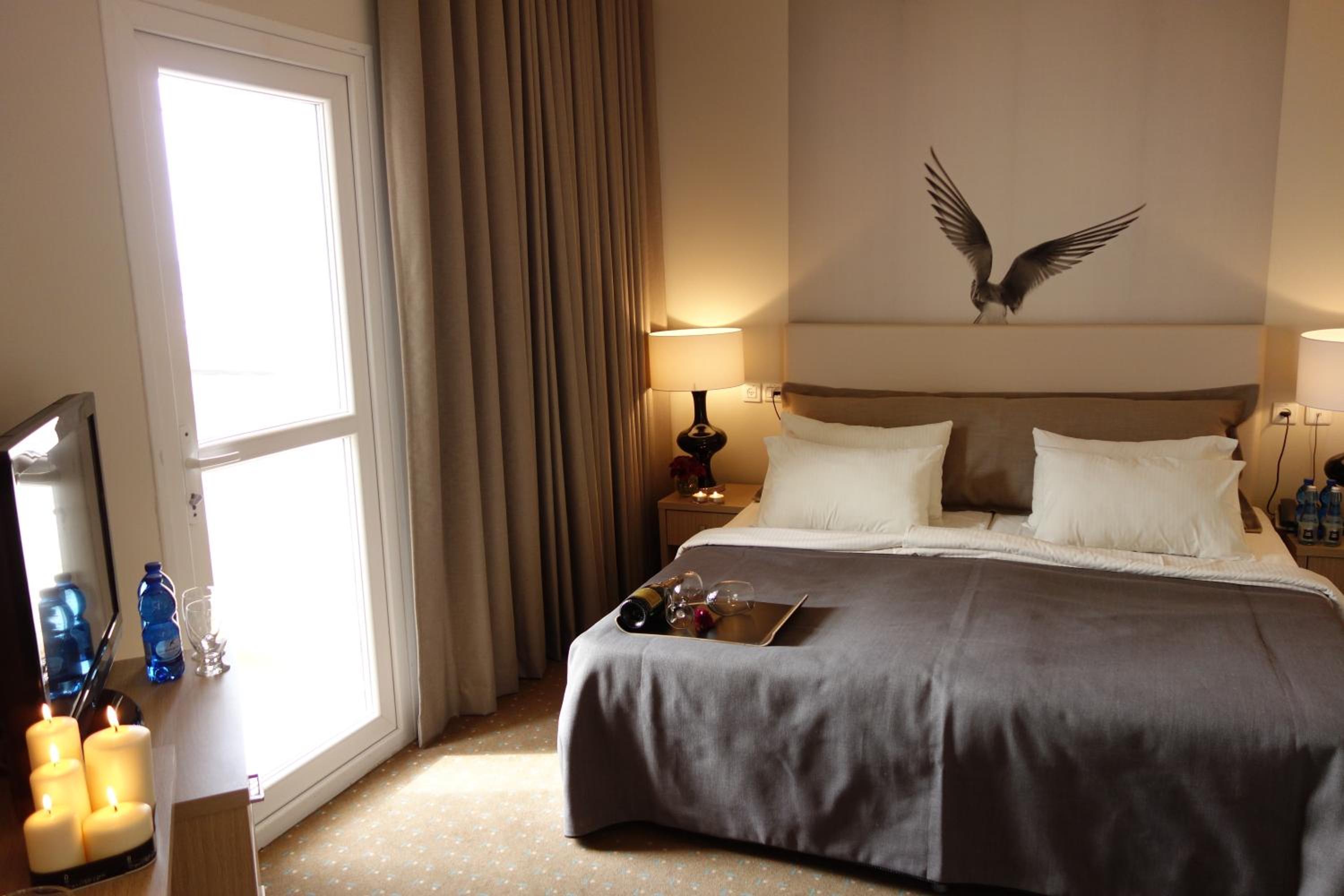 Deluxe Double or Twin Room photo 1