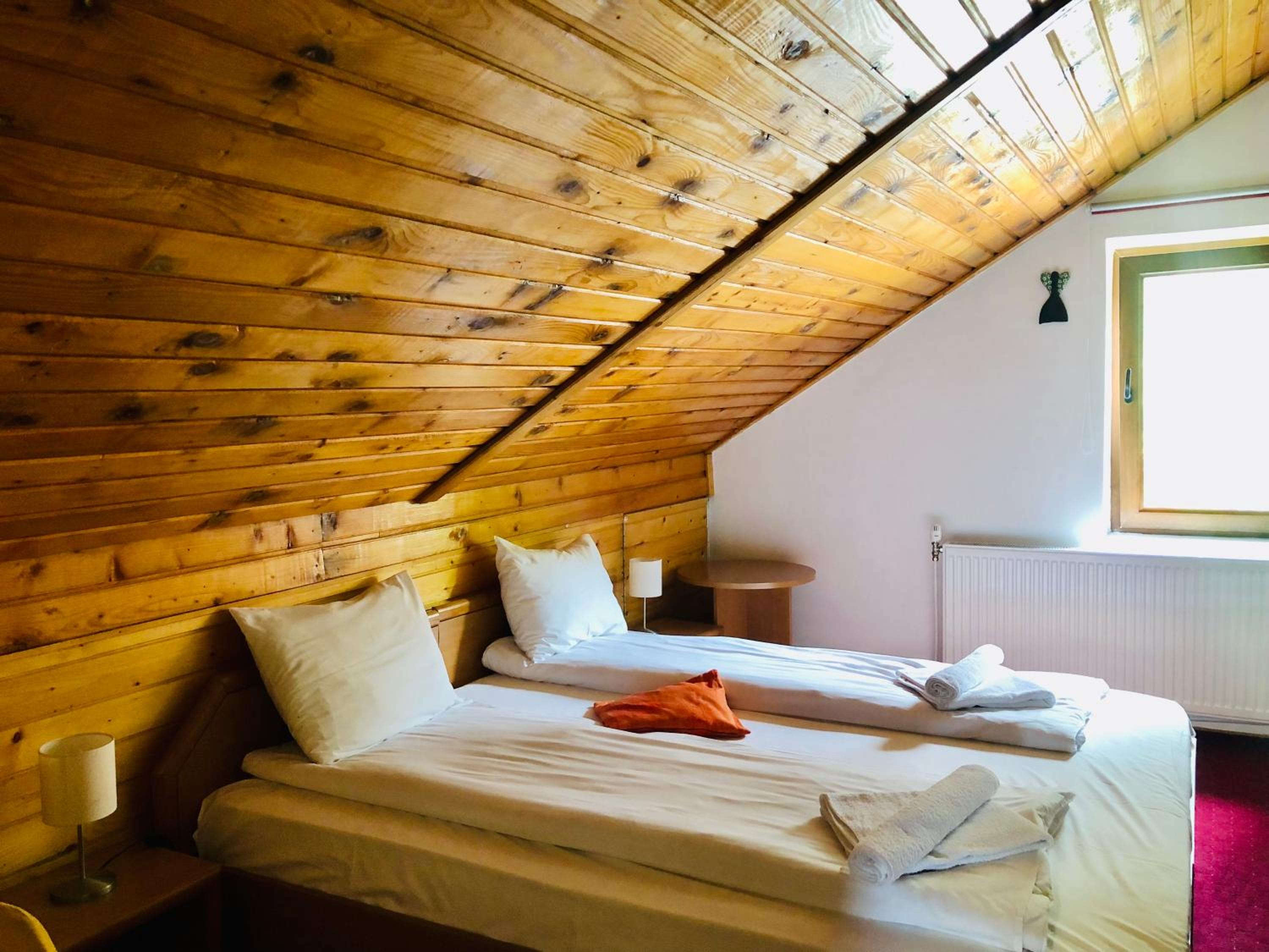 Suite - Photo 3