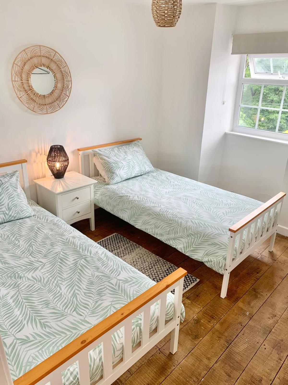 Two-Bedroom House photo 2