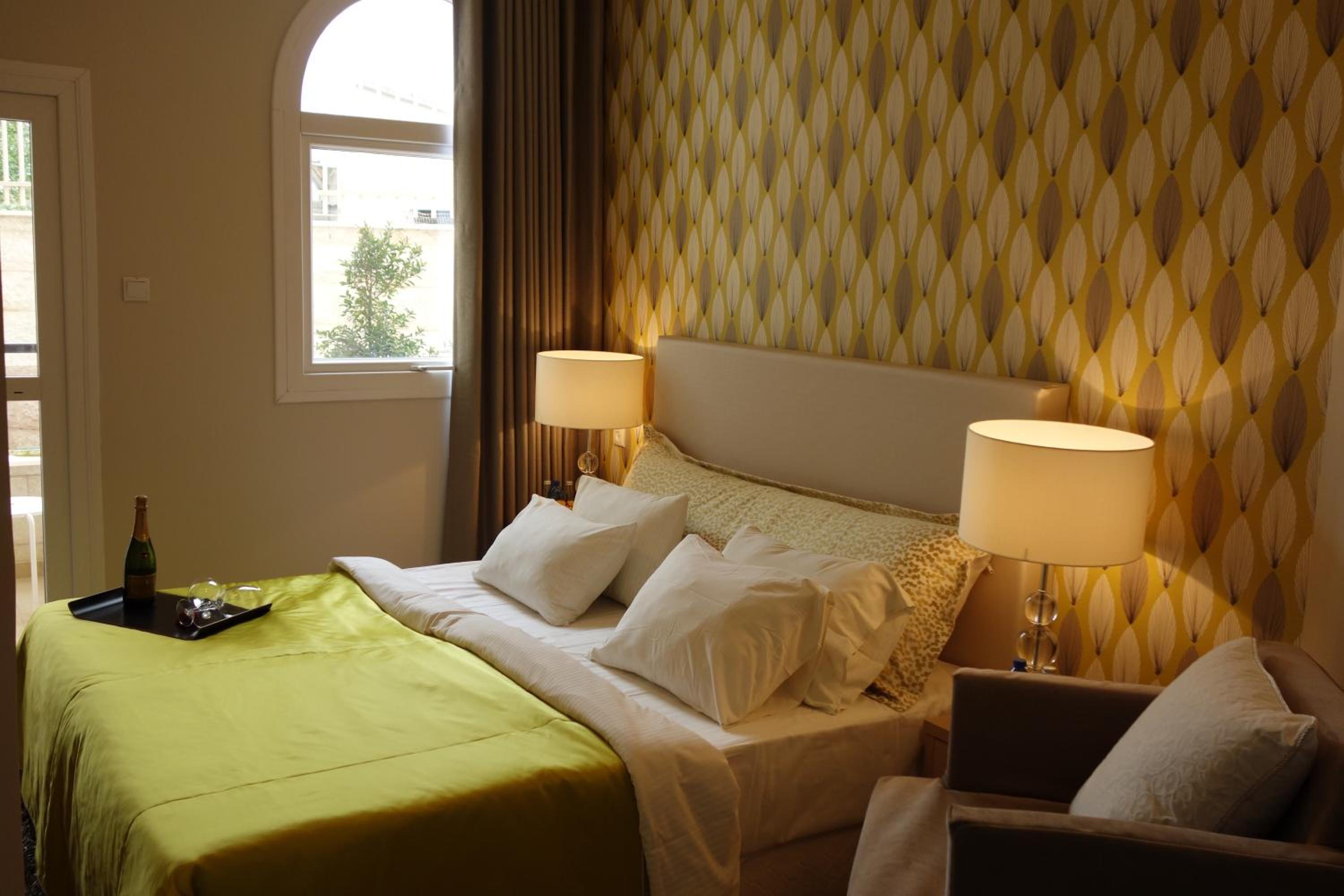 Deluxe Double or Twin Room photo 2