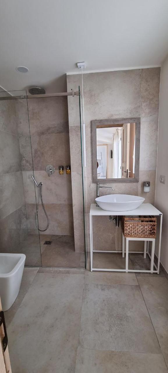 Apartment with Sea View - Photo 12