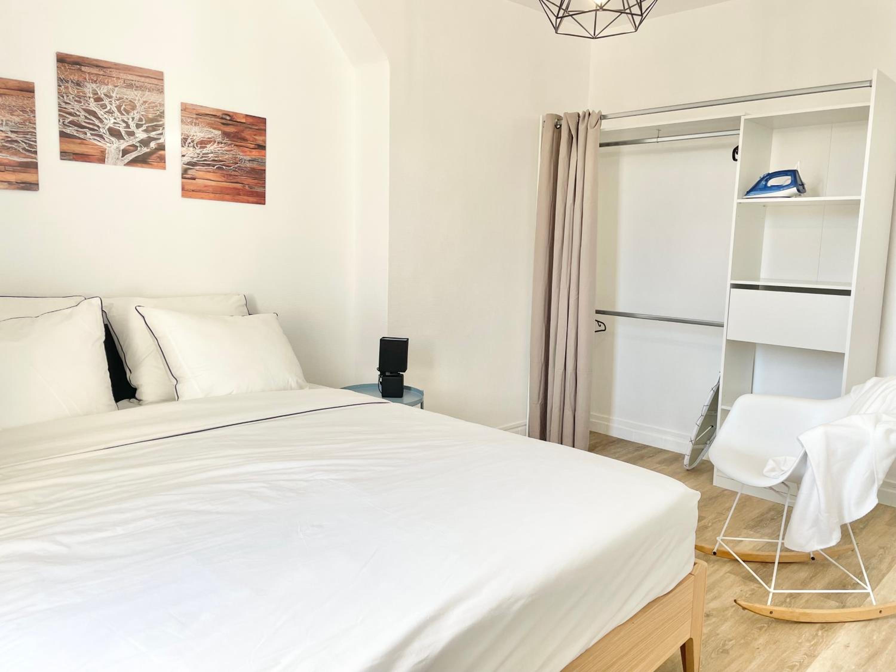 Two-Bedroom Apartment - Photo 6