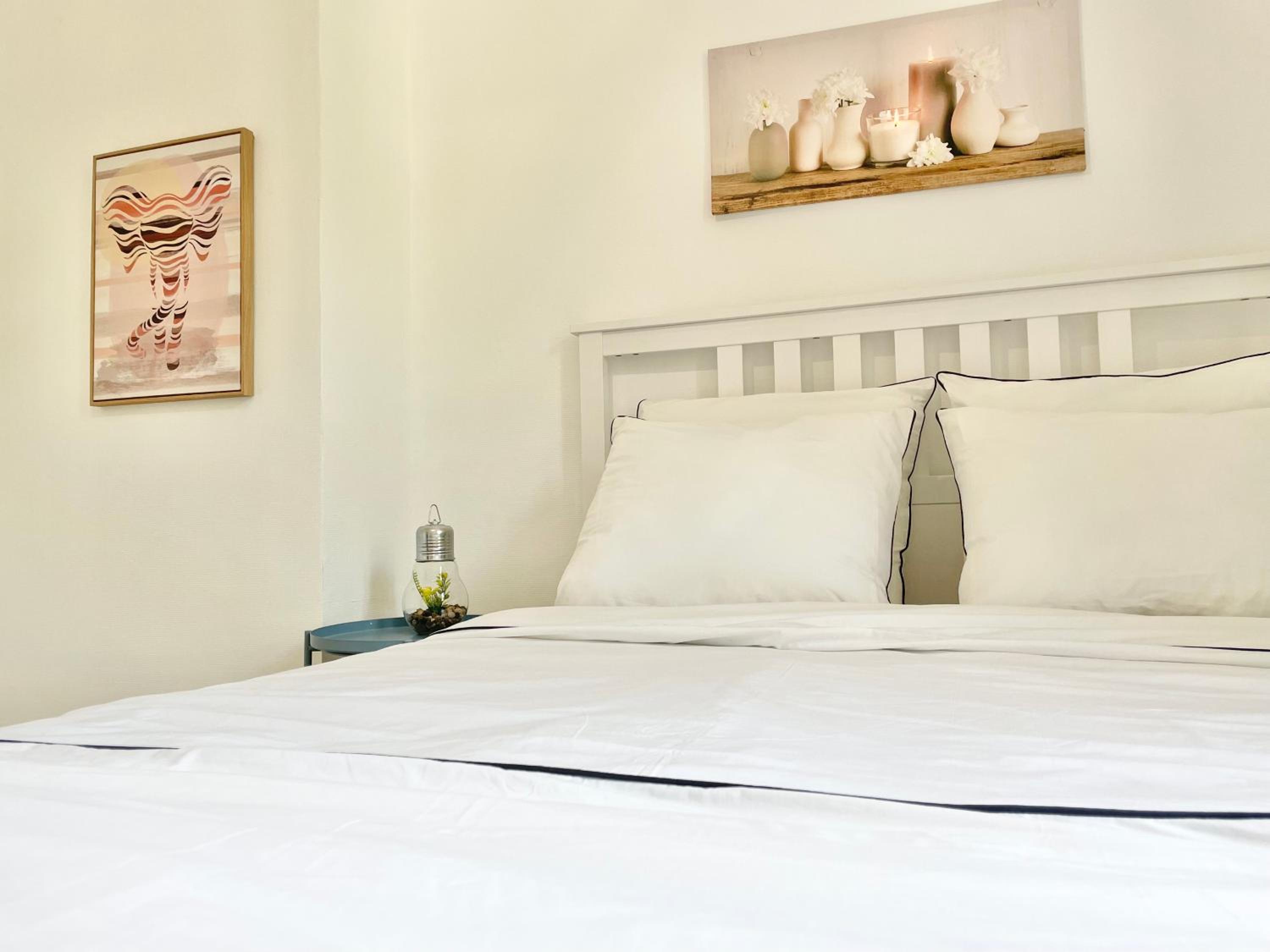 Two-Bedroom Apartment - Photo 8
