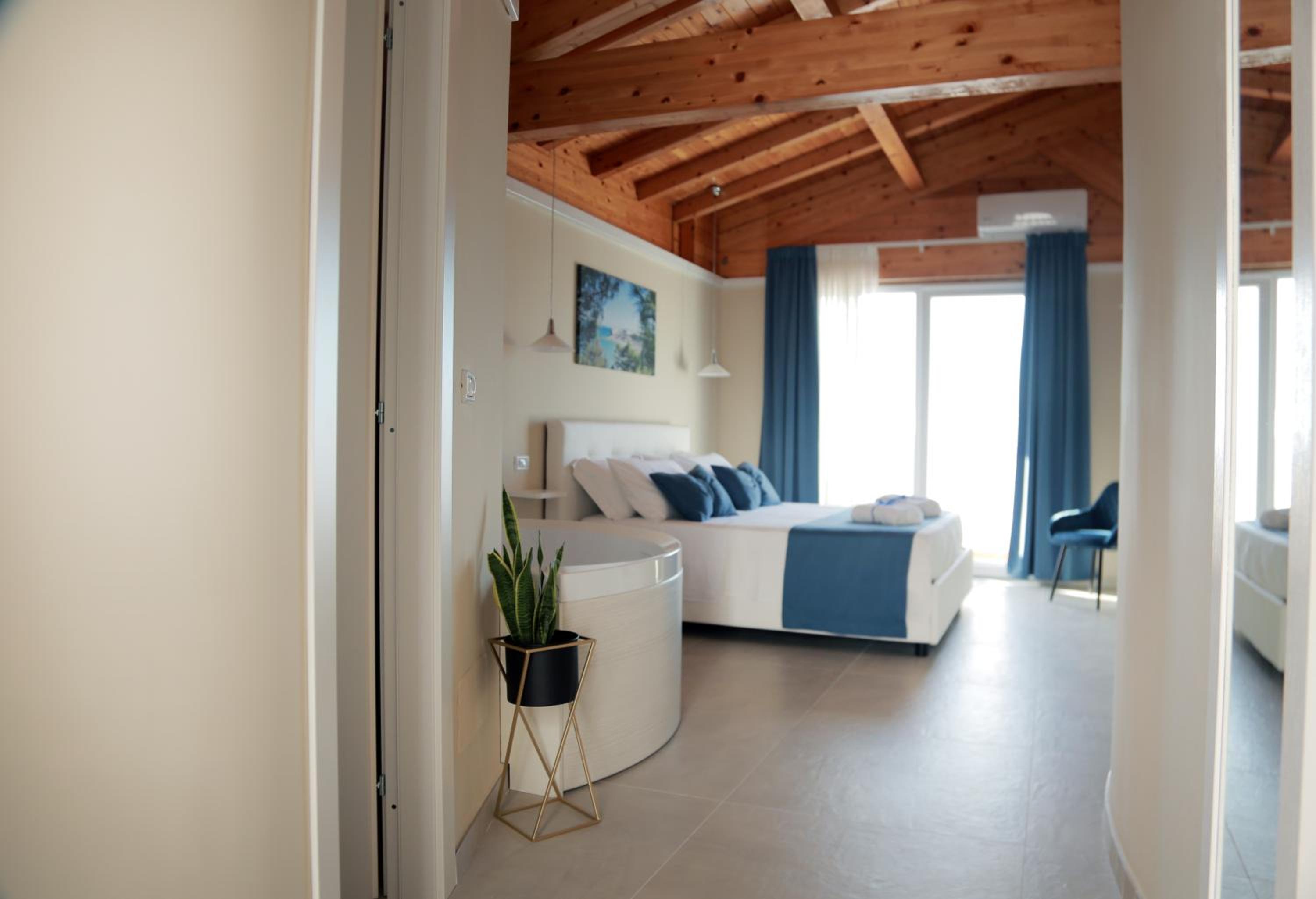 Queen Room with Sea View