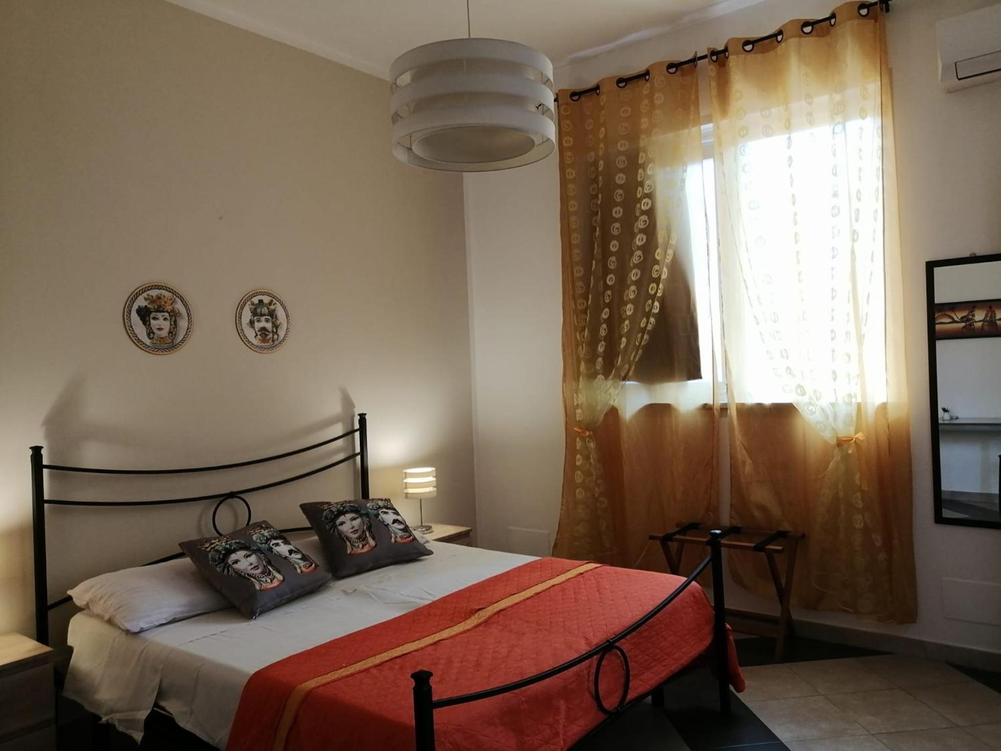 Twin Room with Private External Bathroom - Photo 5