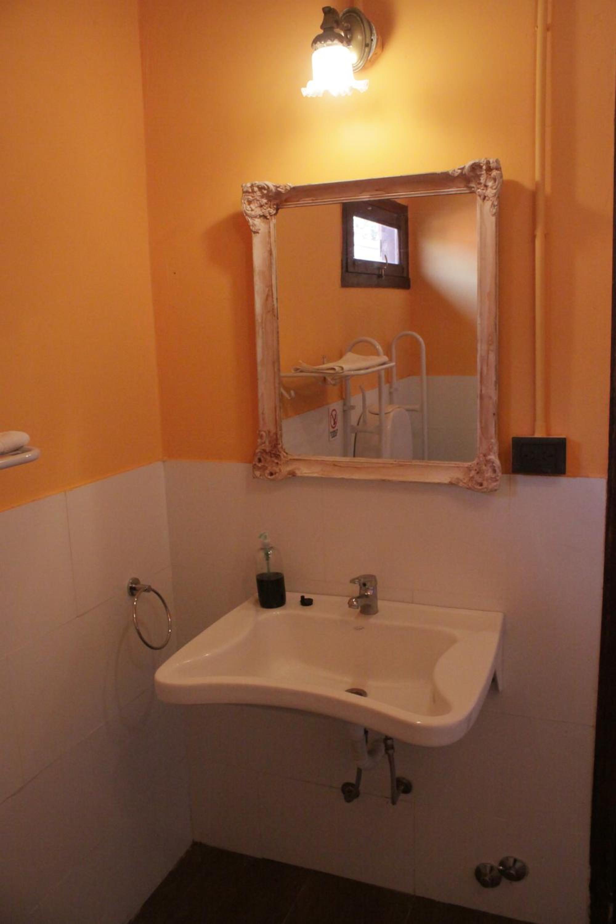 Quadruple Room - Disability Access photo 3