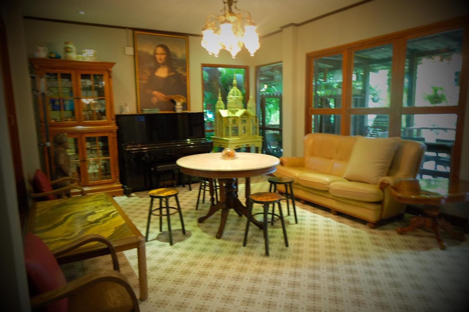 Two-Bedroom Villa - Photo 4