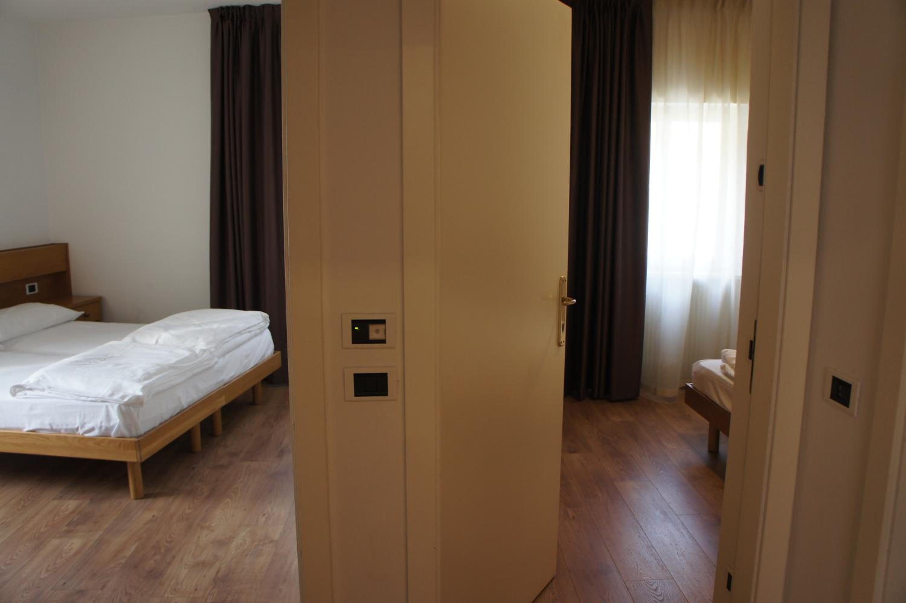 Triple Room - Photo 8