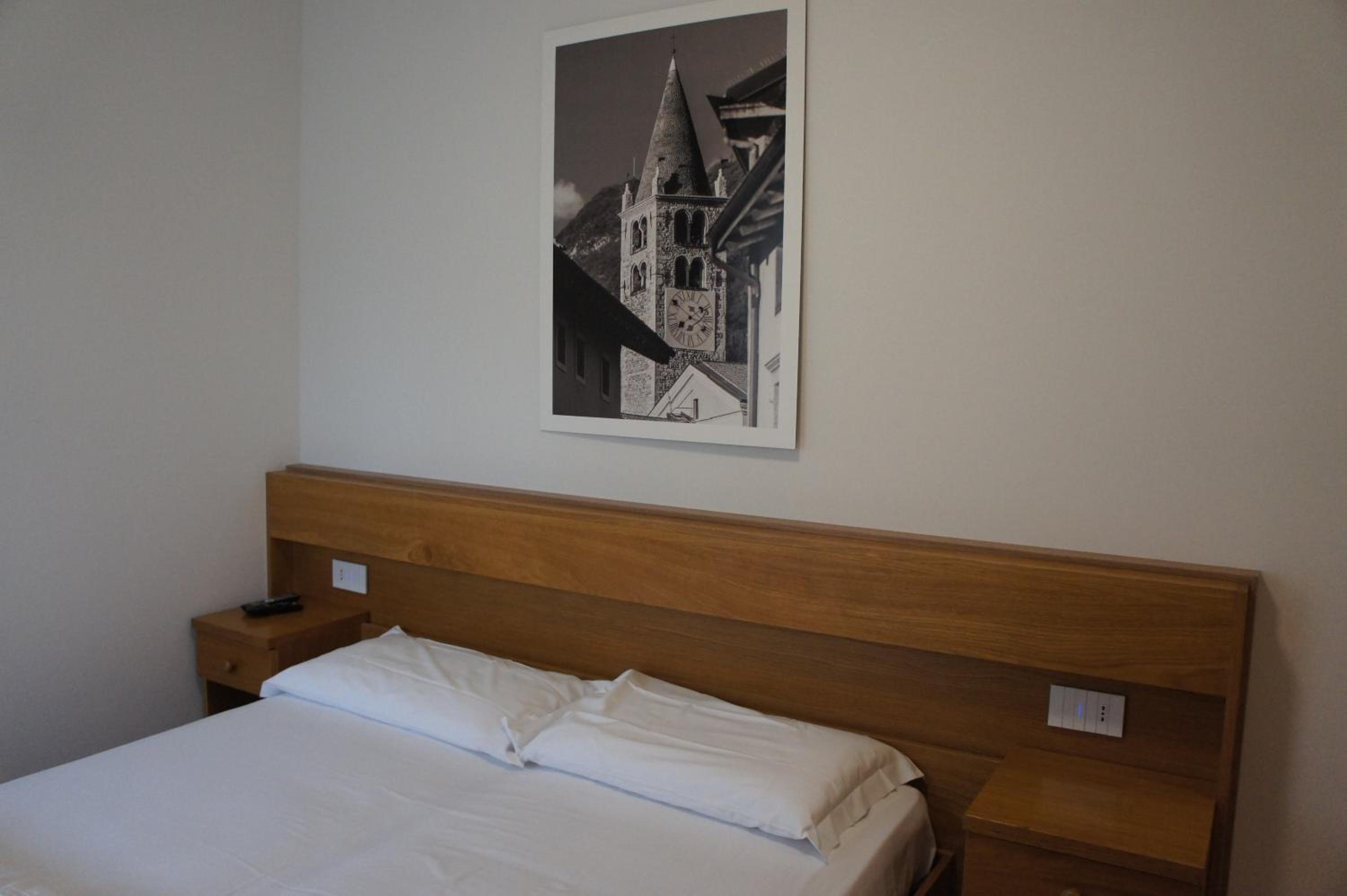 Quadruple Room with Private Bathroom - Photo 6