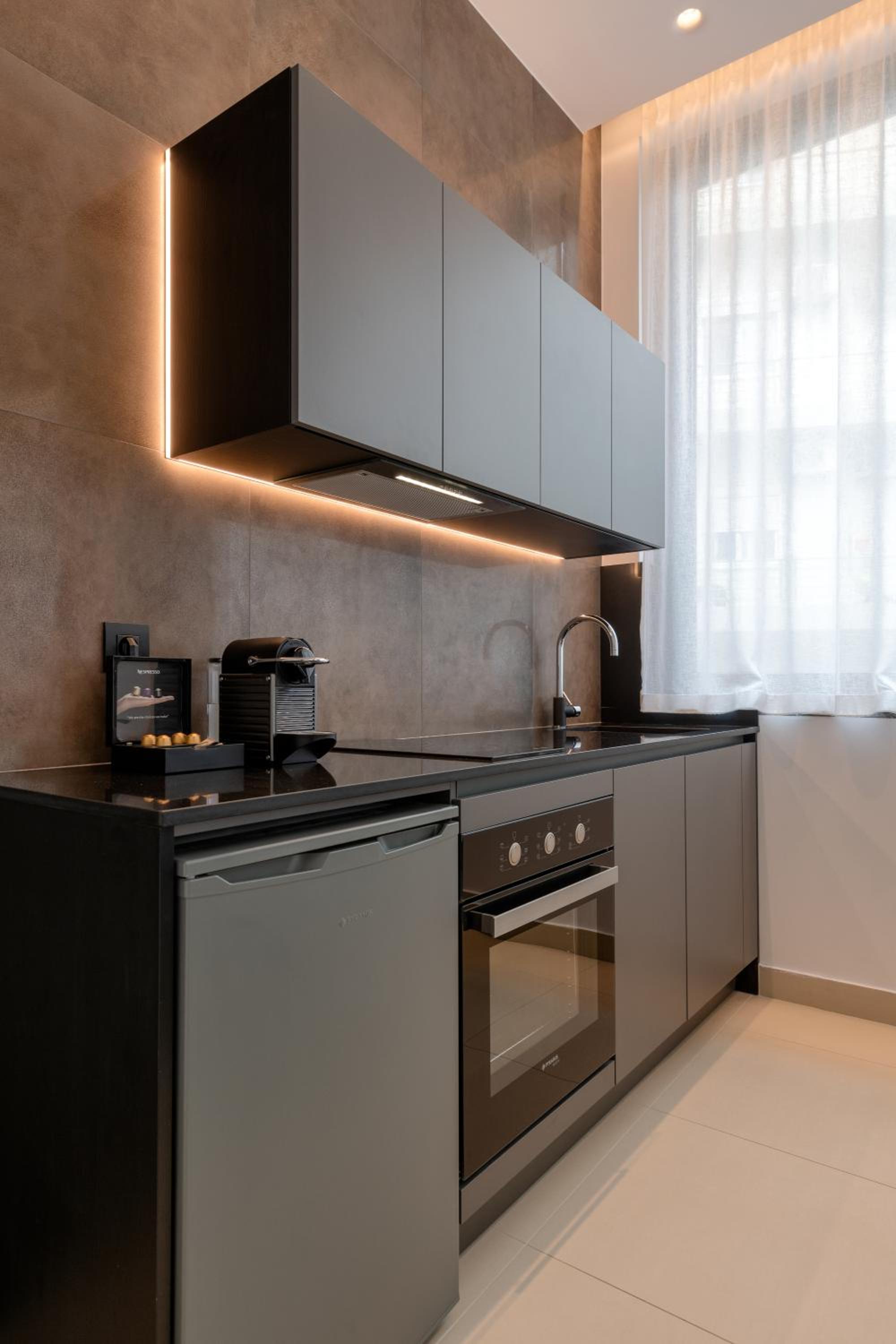 Apartment - Ground Floor photo 2