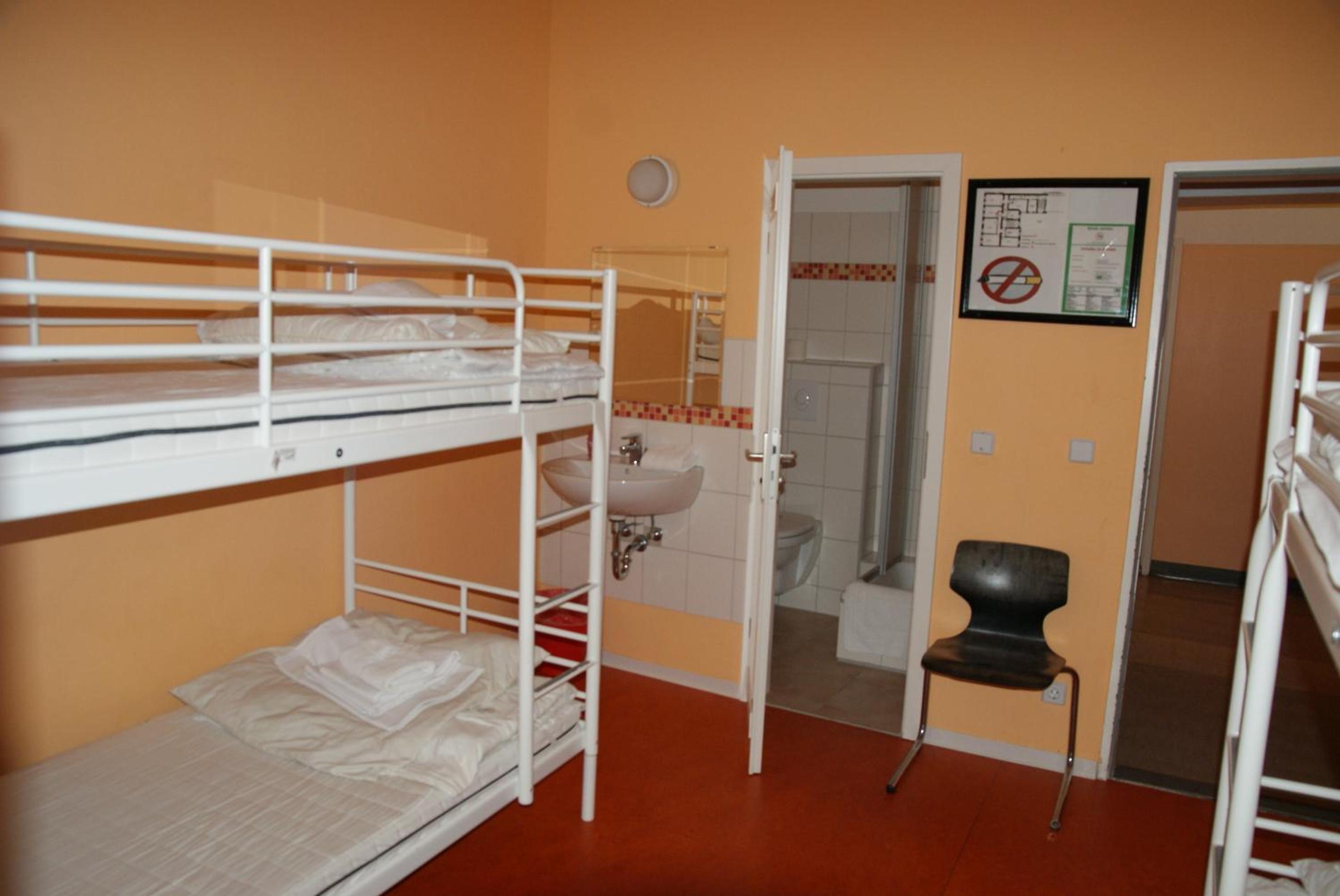 Single Bed in 4-Bed Dormitory Room photo 1
