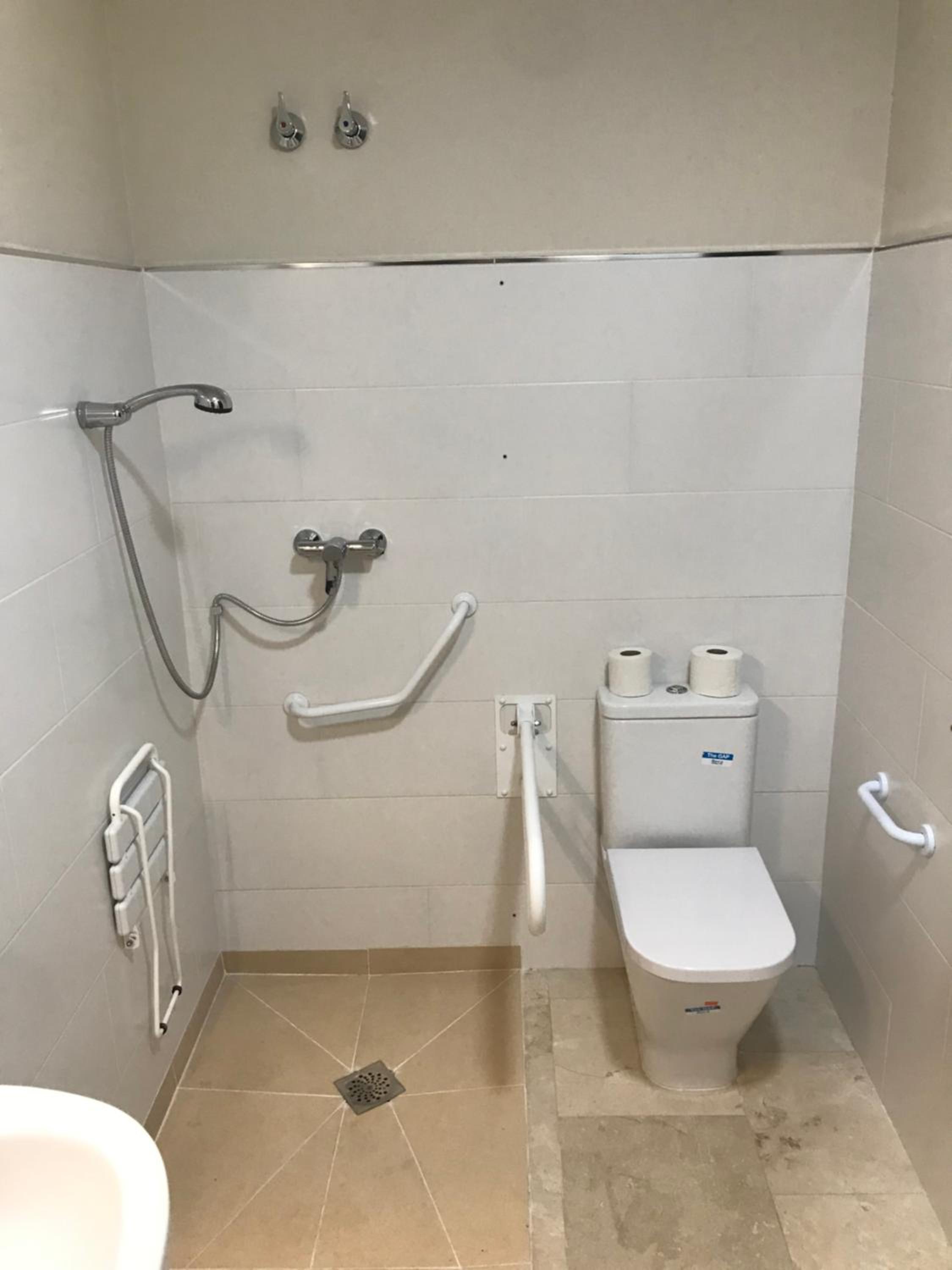Double Room - Disability Access - Photo 2