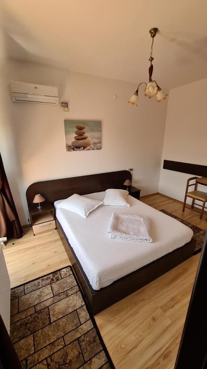 King Room with Balcony photo 2