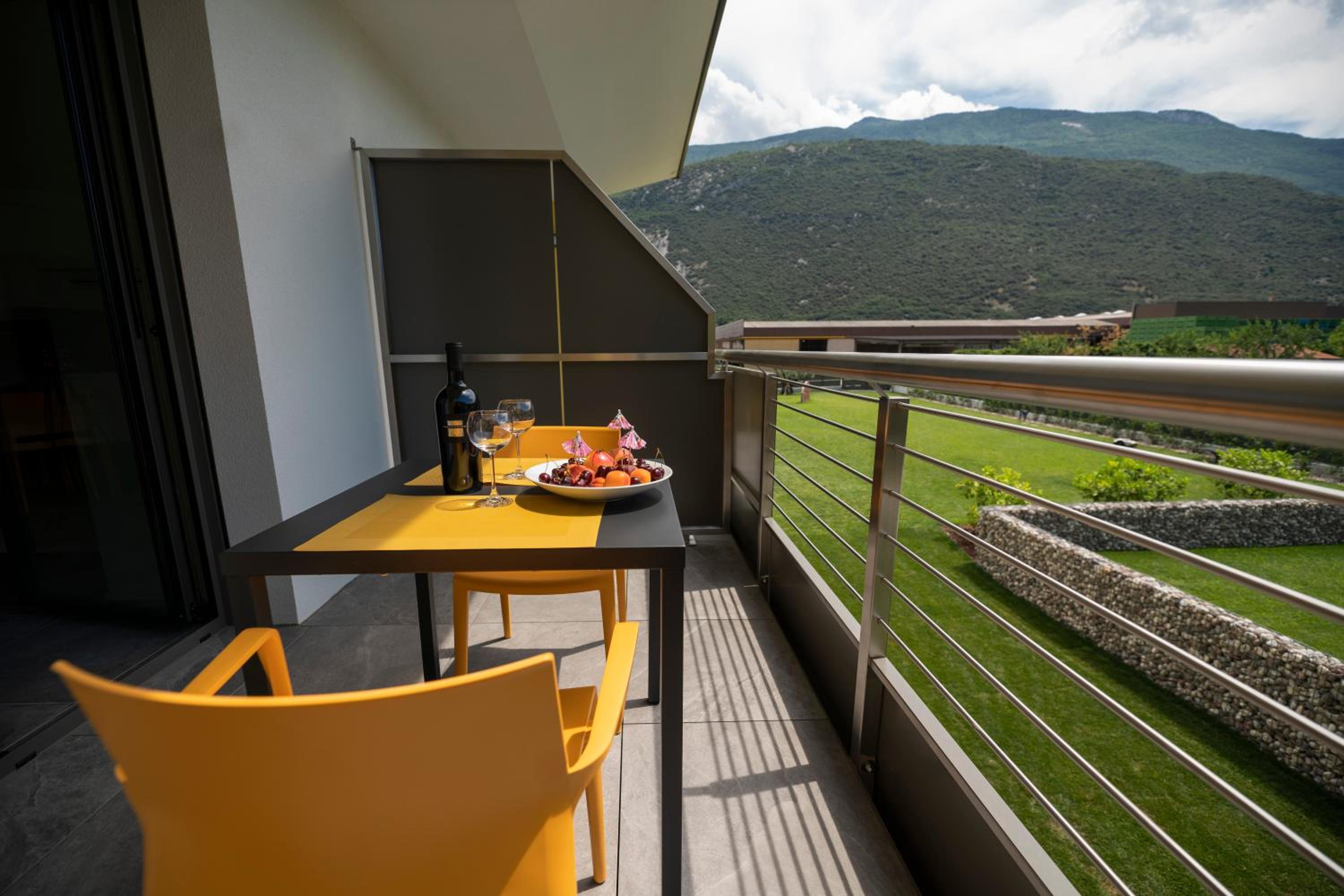 Apartment with Terrace photo 3