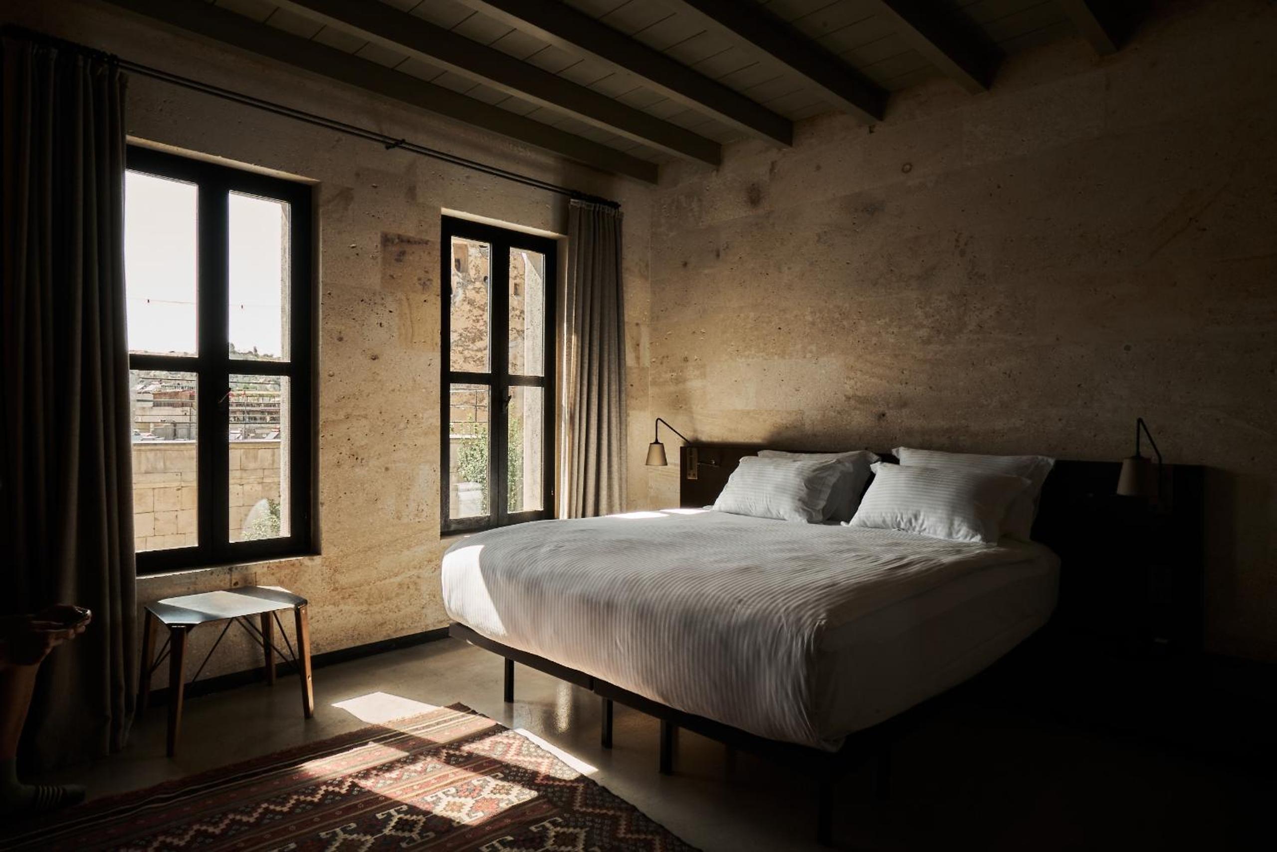 Stone Deluxe Room - Photo 8