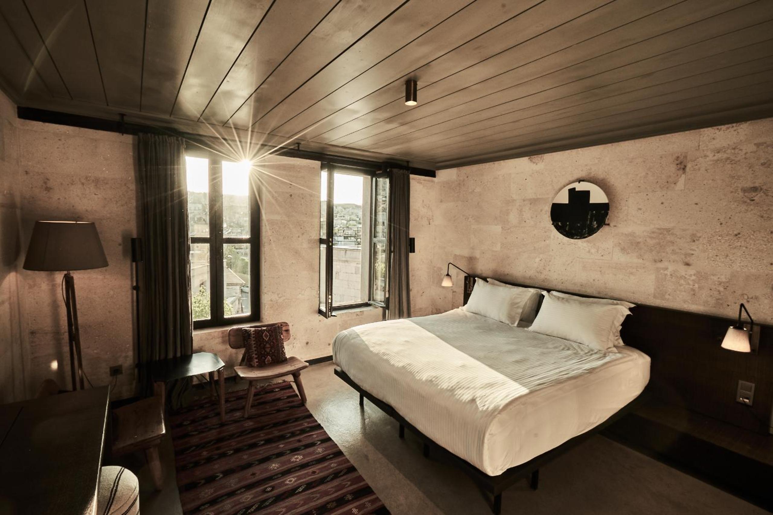 Stone Deluxe Room - Photo 10